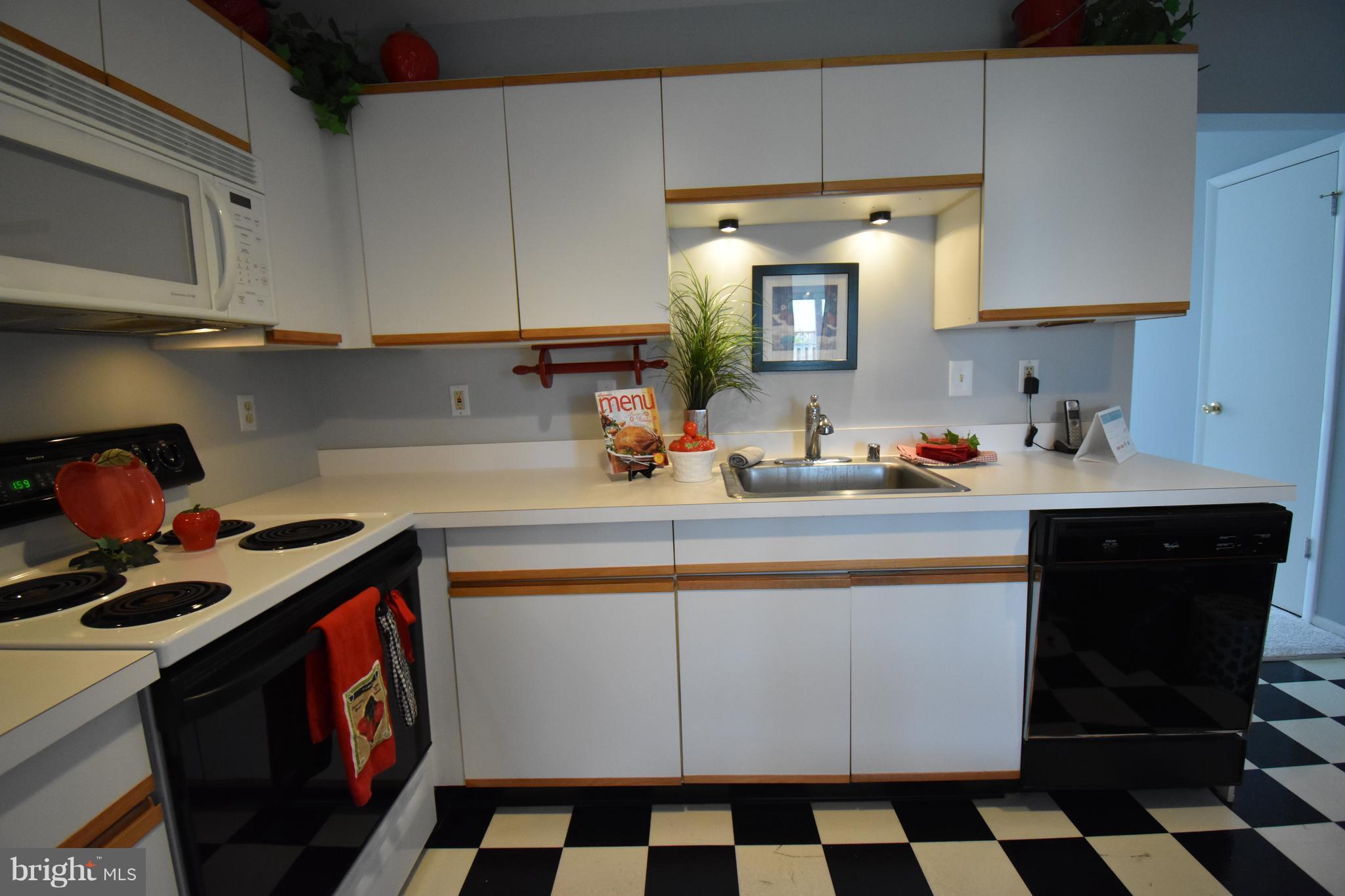 VILLAGE OF PAWNEE - Residential