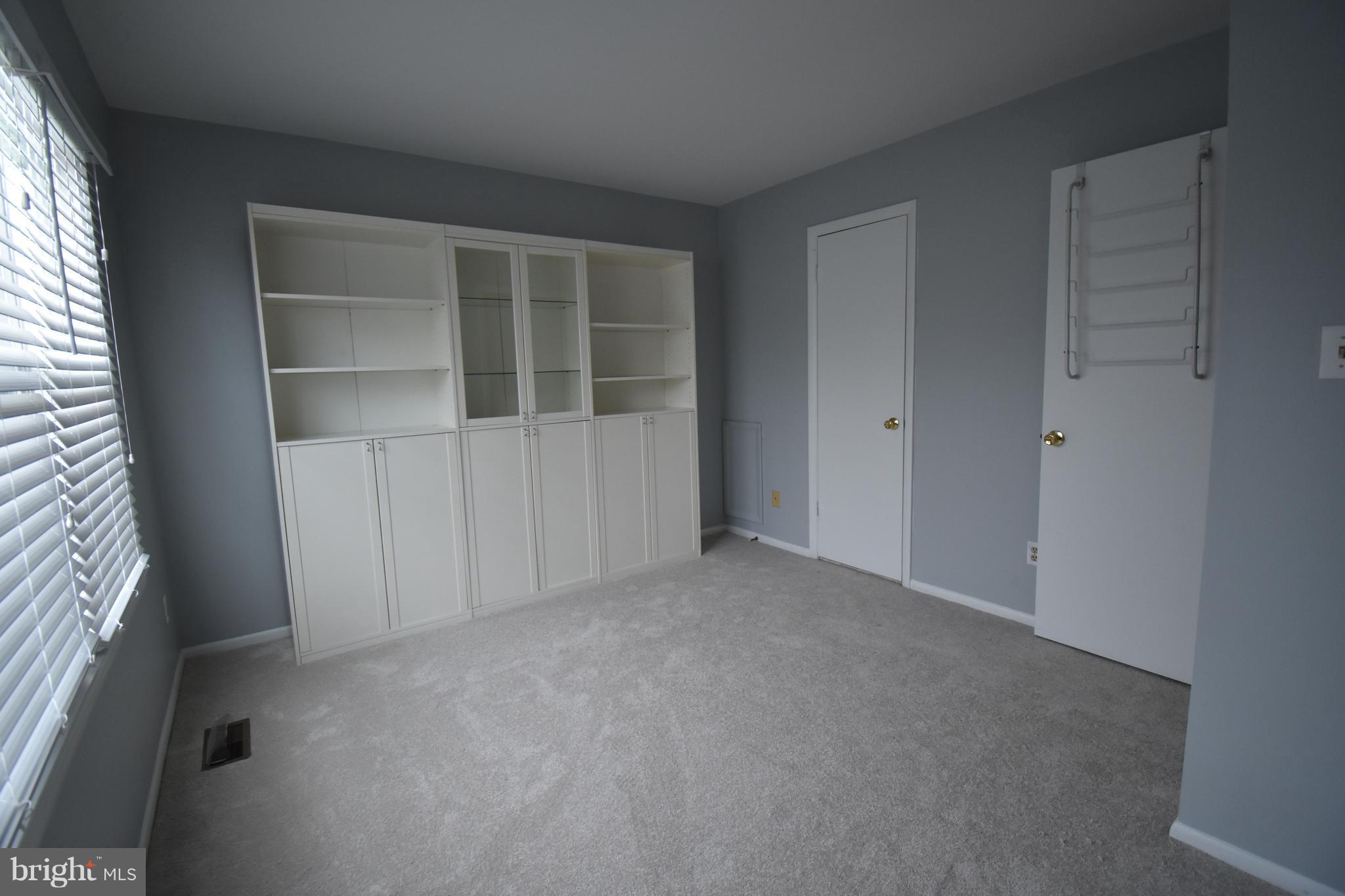 VILLAGE OF PAWNEE - Residential