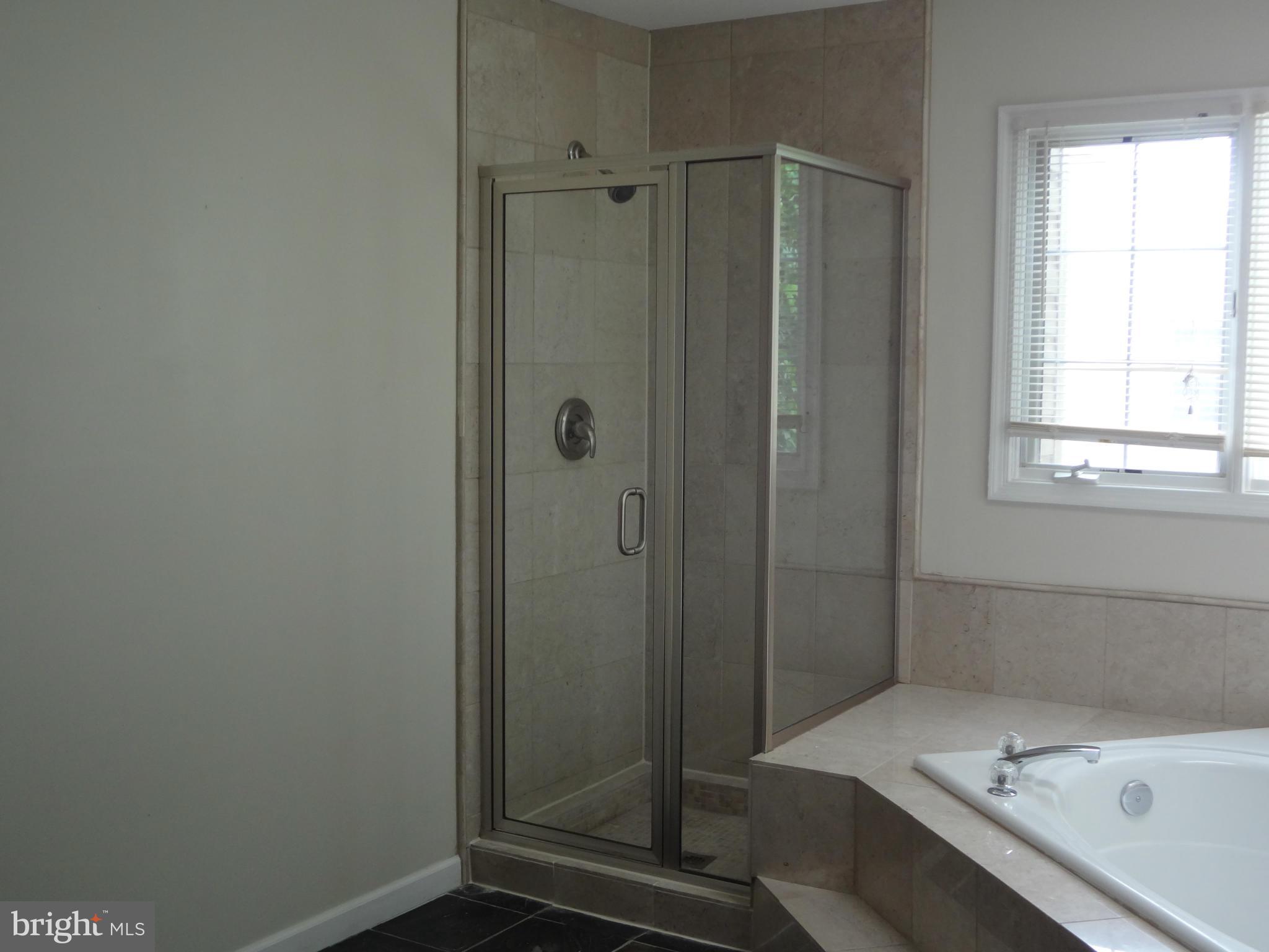 SUMMERWOOD - Residential