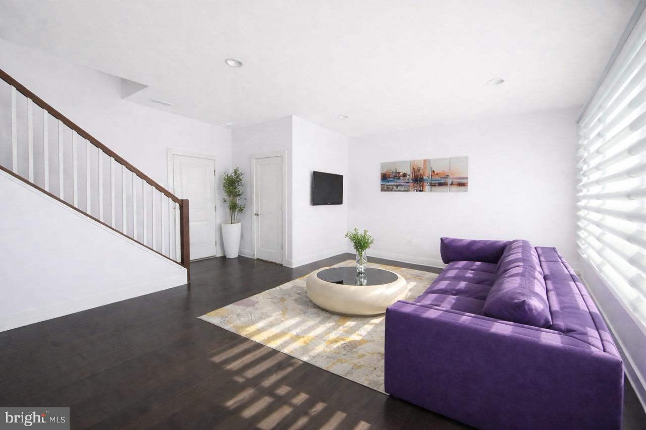 44741 MEDWAY TERRACE