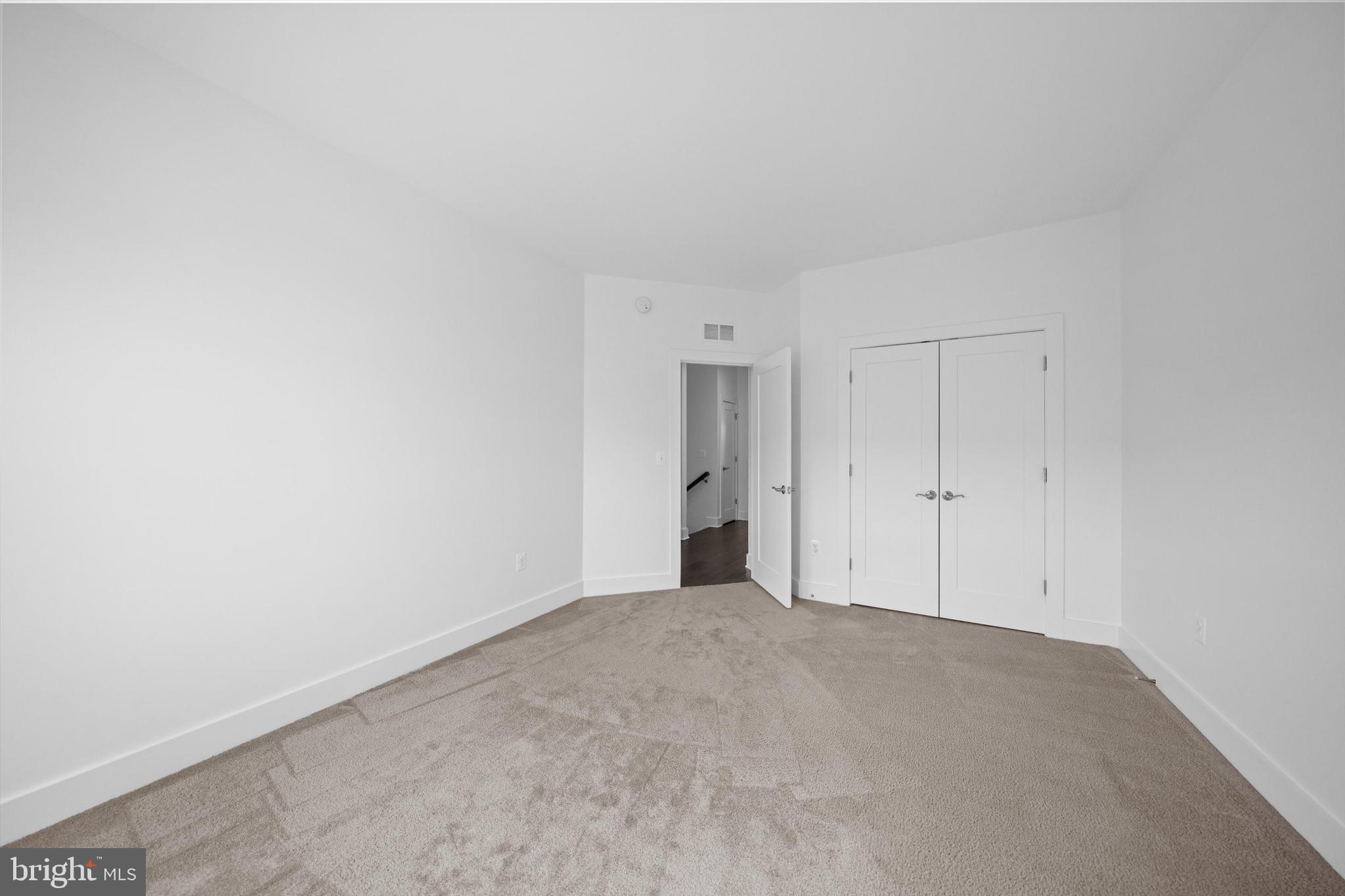 SM ONE LOUDOUN CONDO - Residential