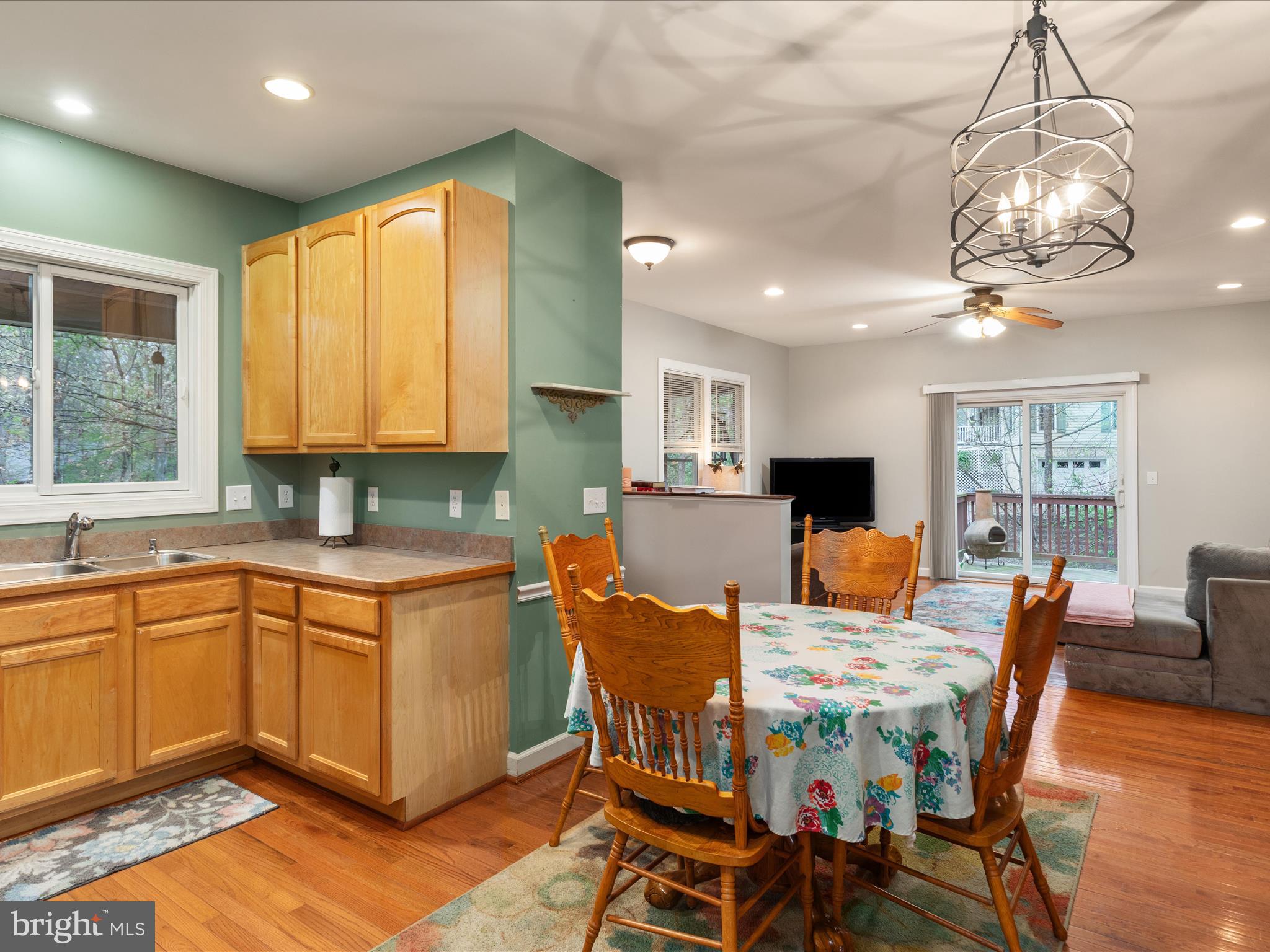 LAKE HOLIDAY ESTATES - Residential