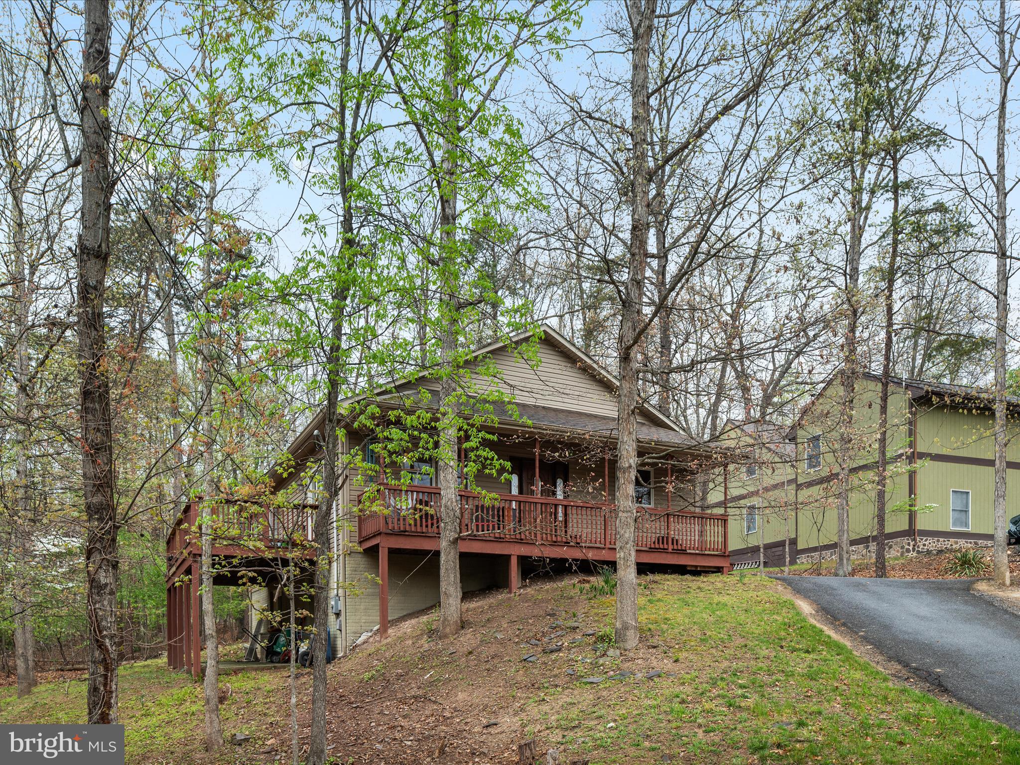 LAKE HOLIDAY ESTATES - Residential