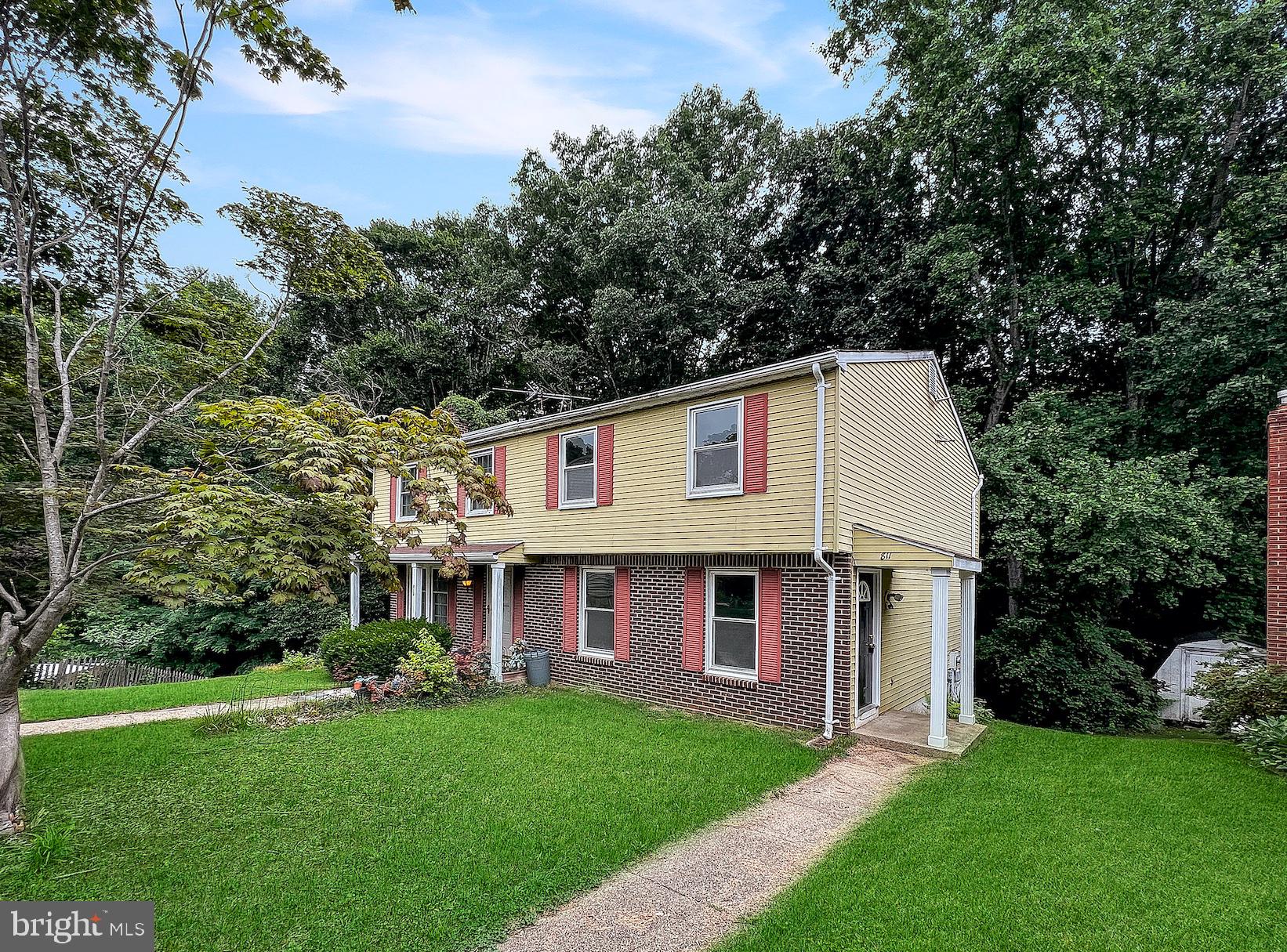 811 CALVERT TOWNE DRIVE