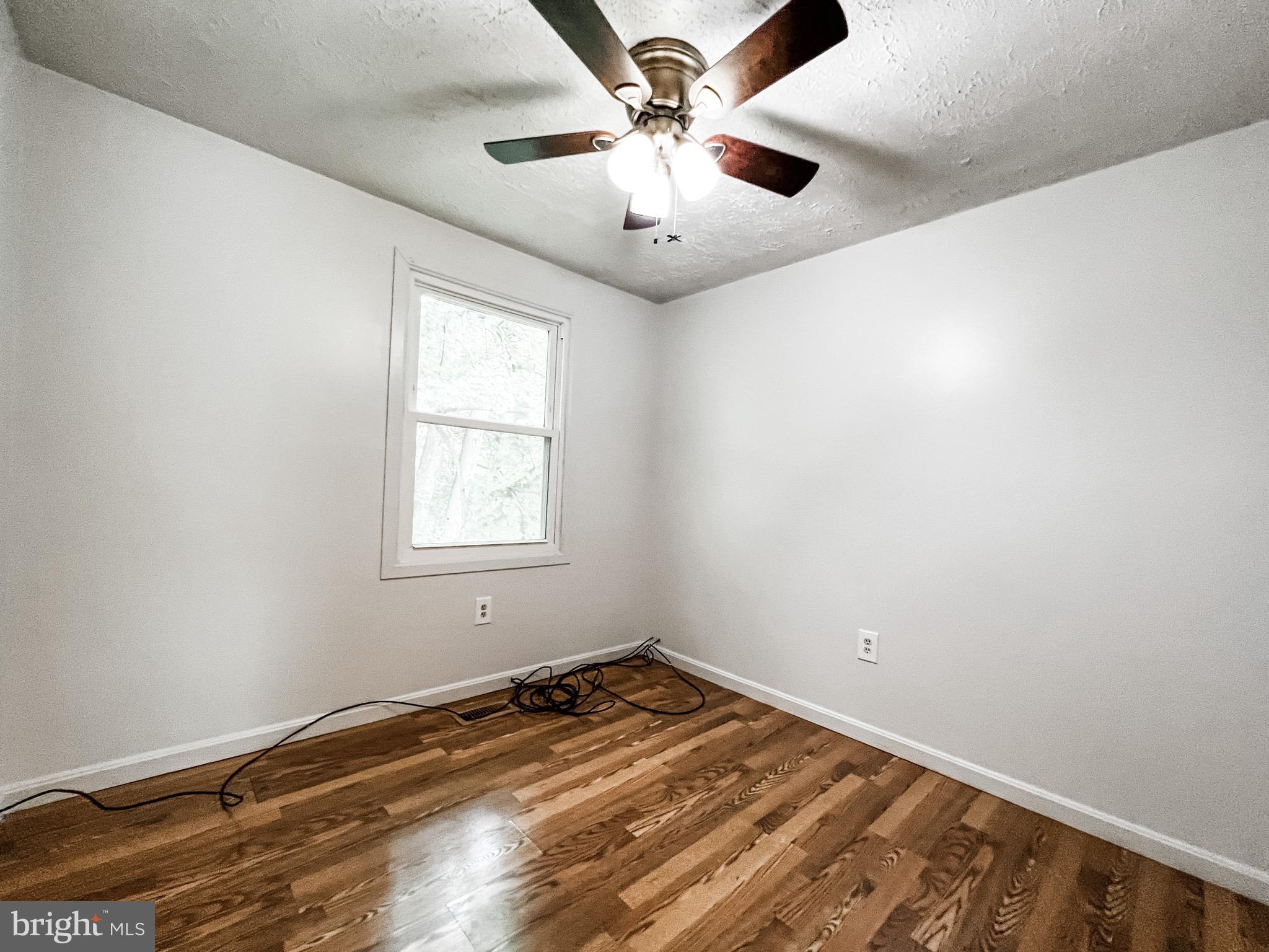 811 CALVERT TOWNE DRIVE