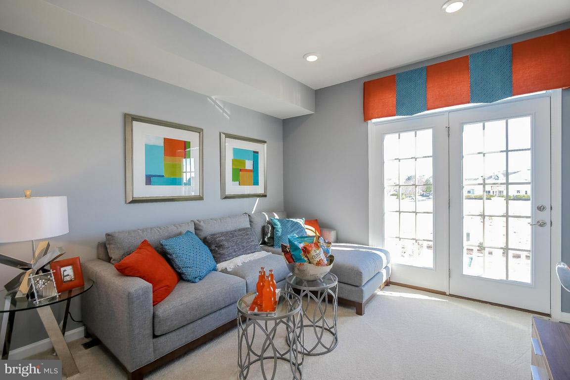 ORCHARD SQUARE - Residential