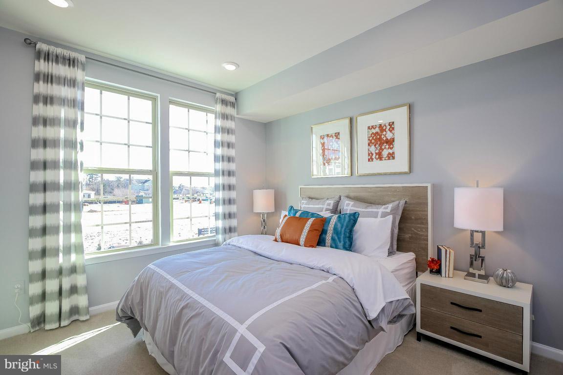 ORCHARD SQUARE - Residential