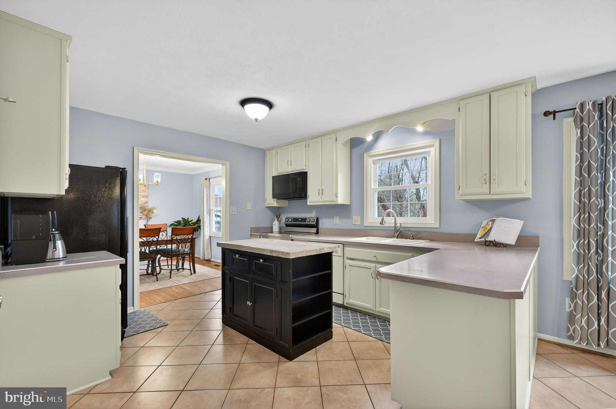 POPLAR TREE ESTATES - Residential