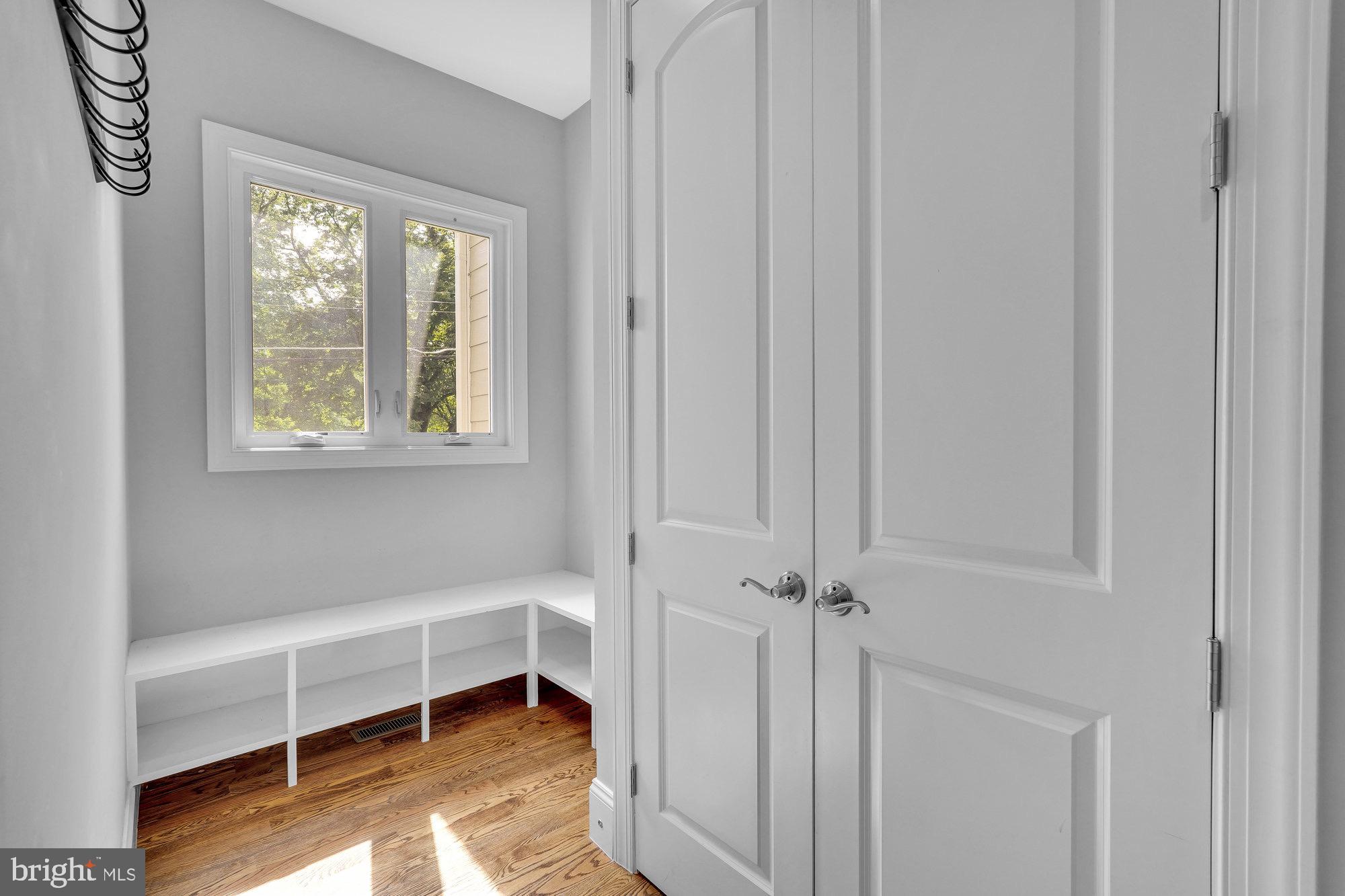 TOWN AND COUNTRY ESTATES - Residential