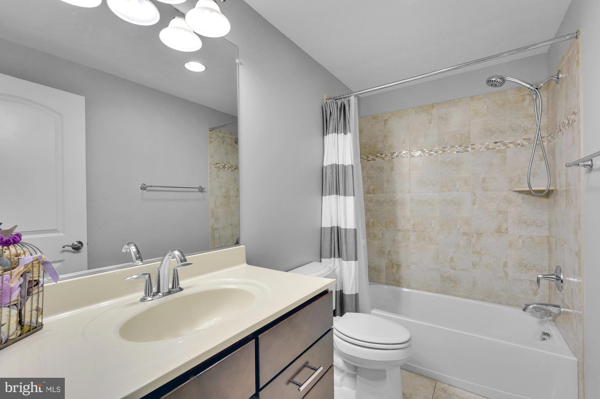 TOWN AND COUNTRY ESTATES - Residential