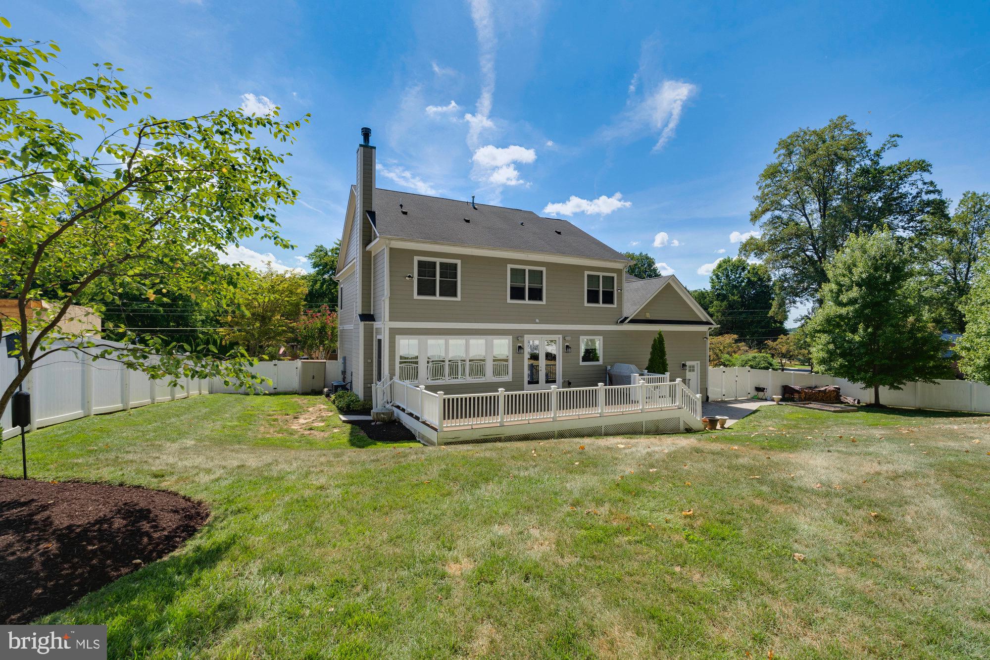 TOWN AND COUNTRY ESTATES - Residential