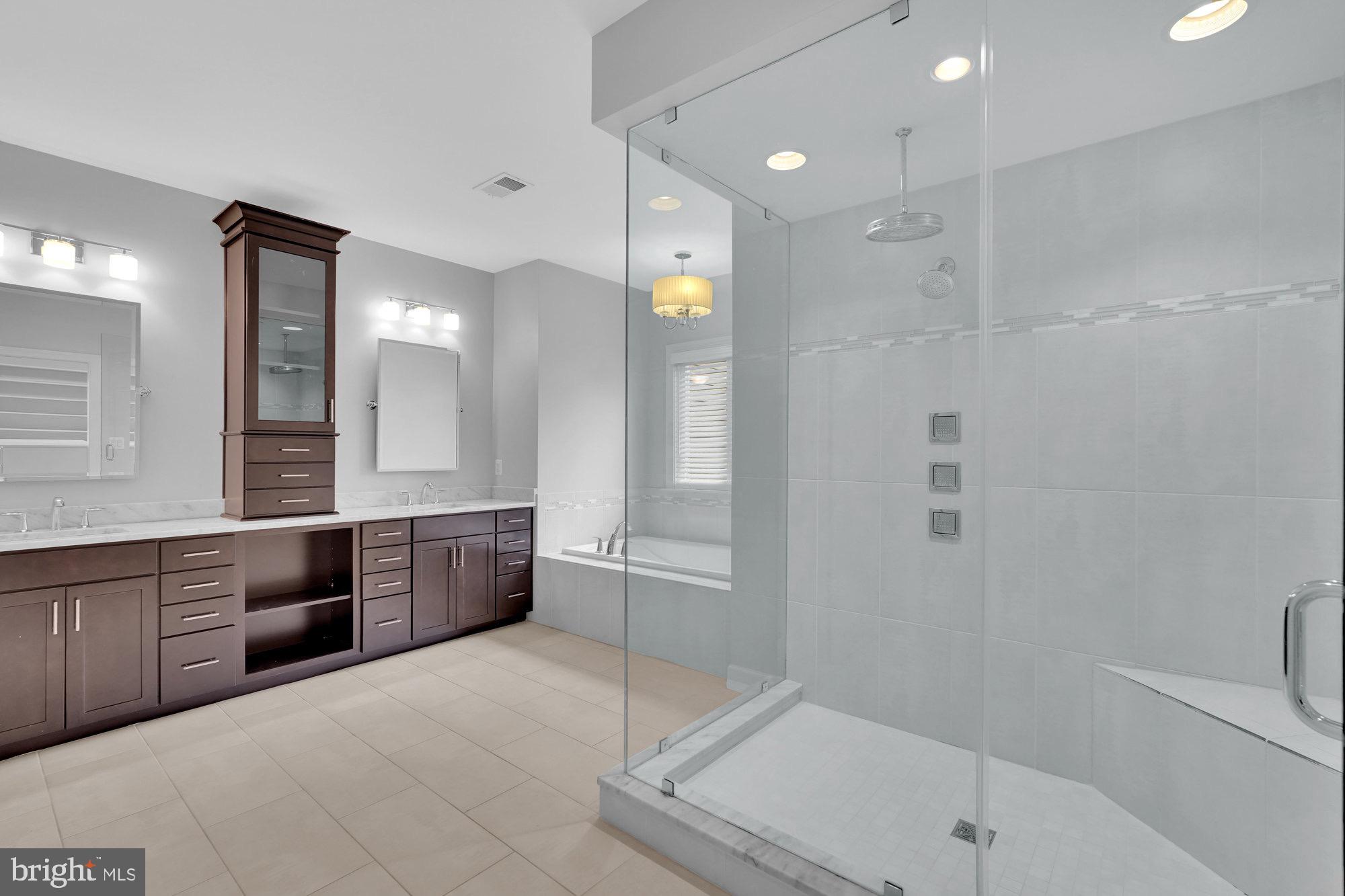 TOWN AND COUNTRY ESTATES - Residential