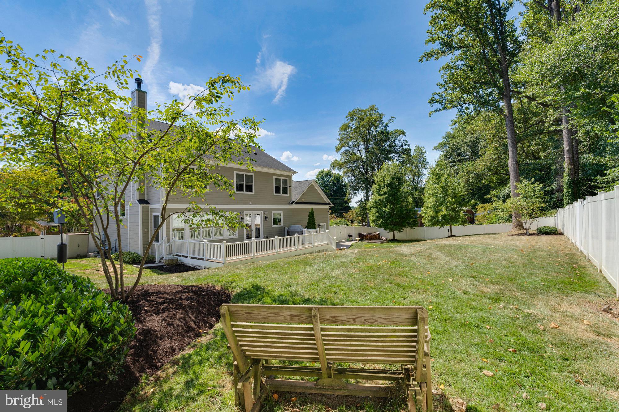 TOWN AND COUNTRY ESTATES - Residential