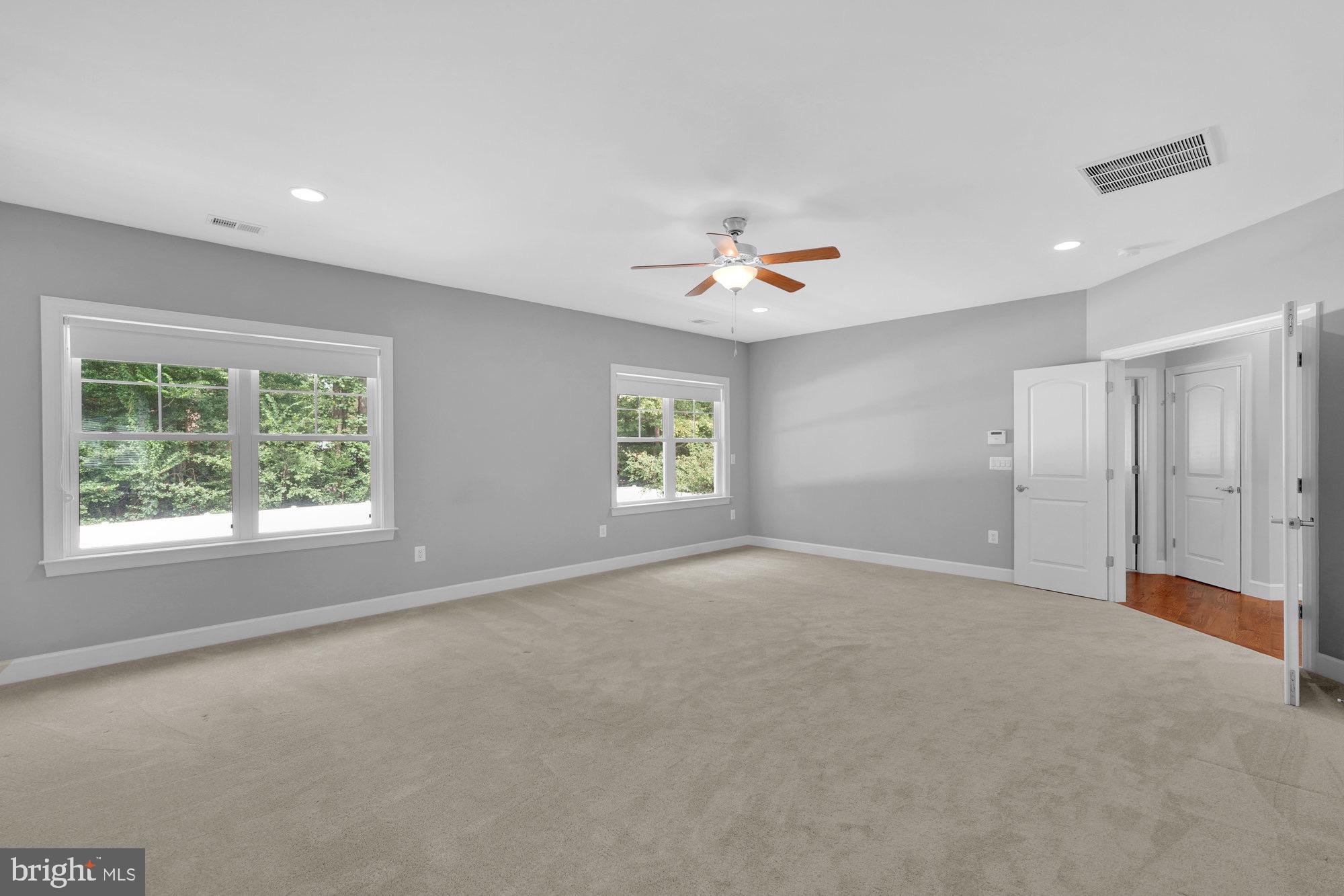 TOWN AND COUNTRY ESTATES - Residential