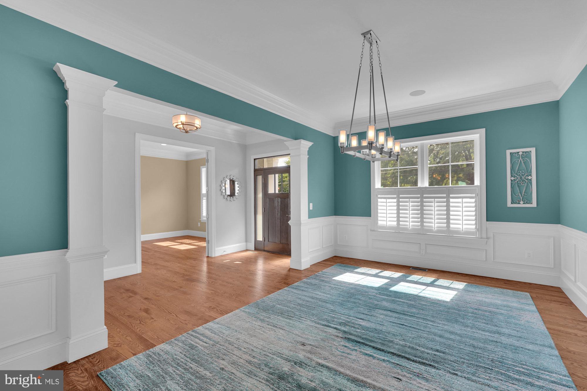 TOWN AND COUNTRY ESTATES - Residential