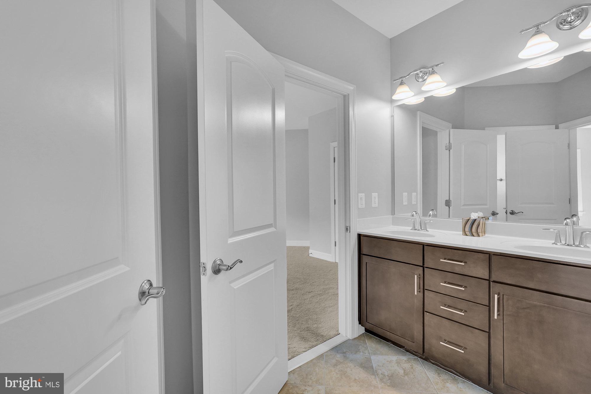 TOWN AND COUNTRY ESTATES - Residential