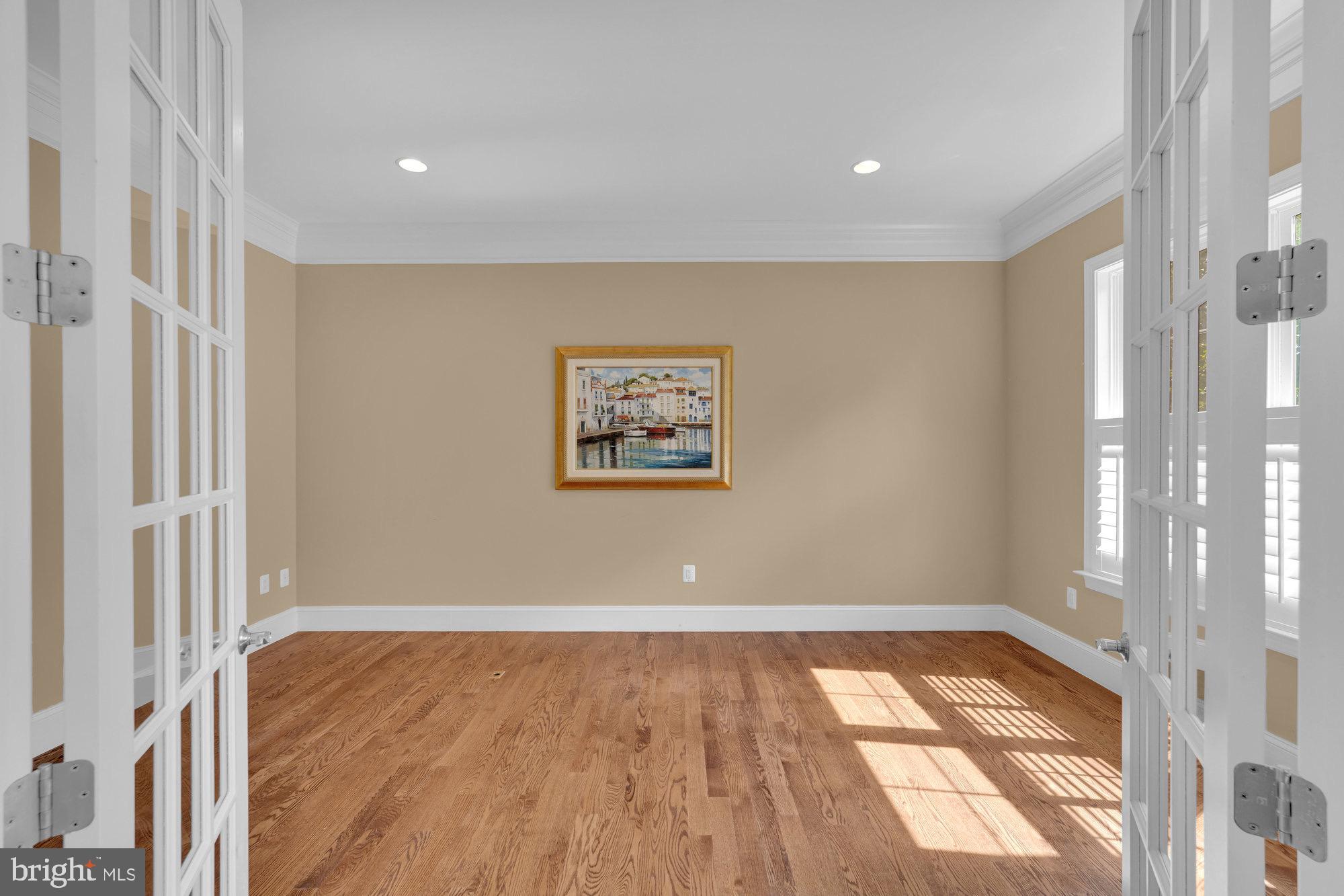 TOWN AND COUNTRY ESTATES - Residential