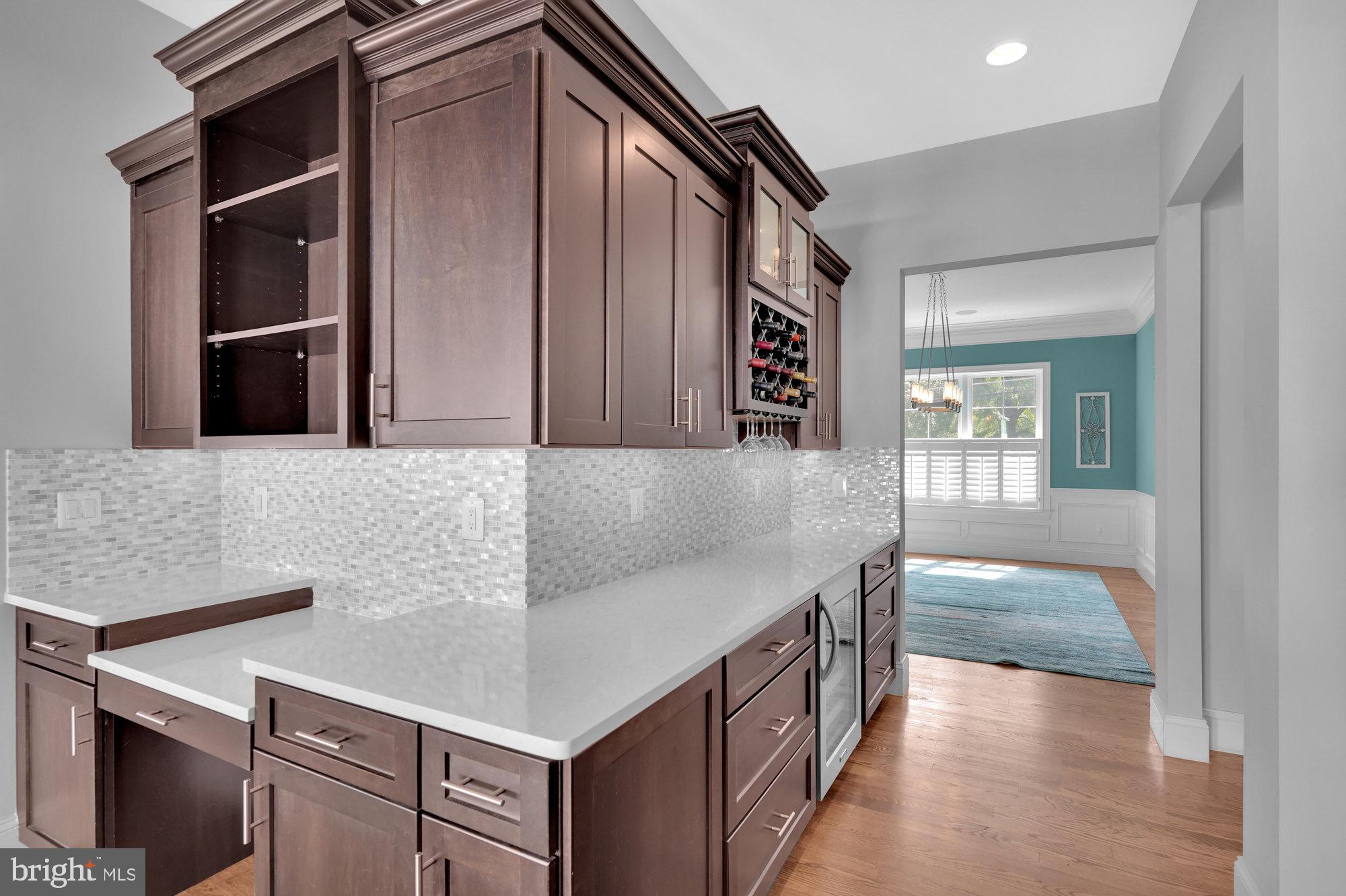 TOWN AND COUNTRY ESTATES - Residential