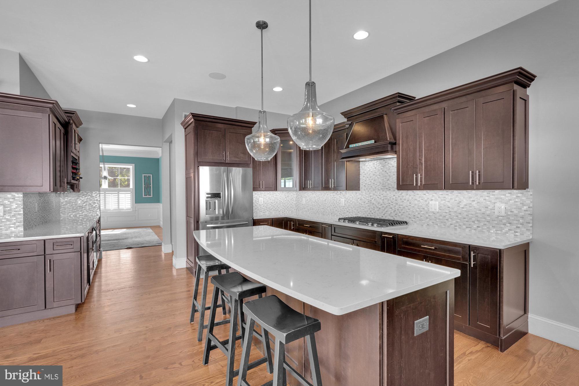 TOWN AND COUNTRY ESTATES - Residential