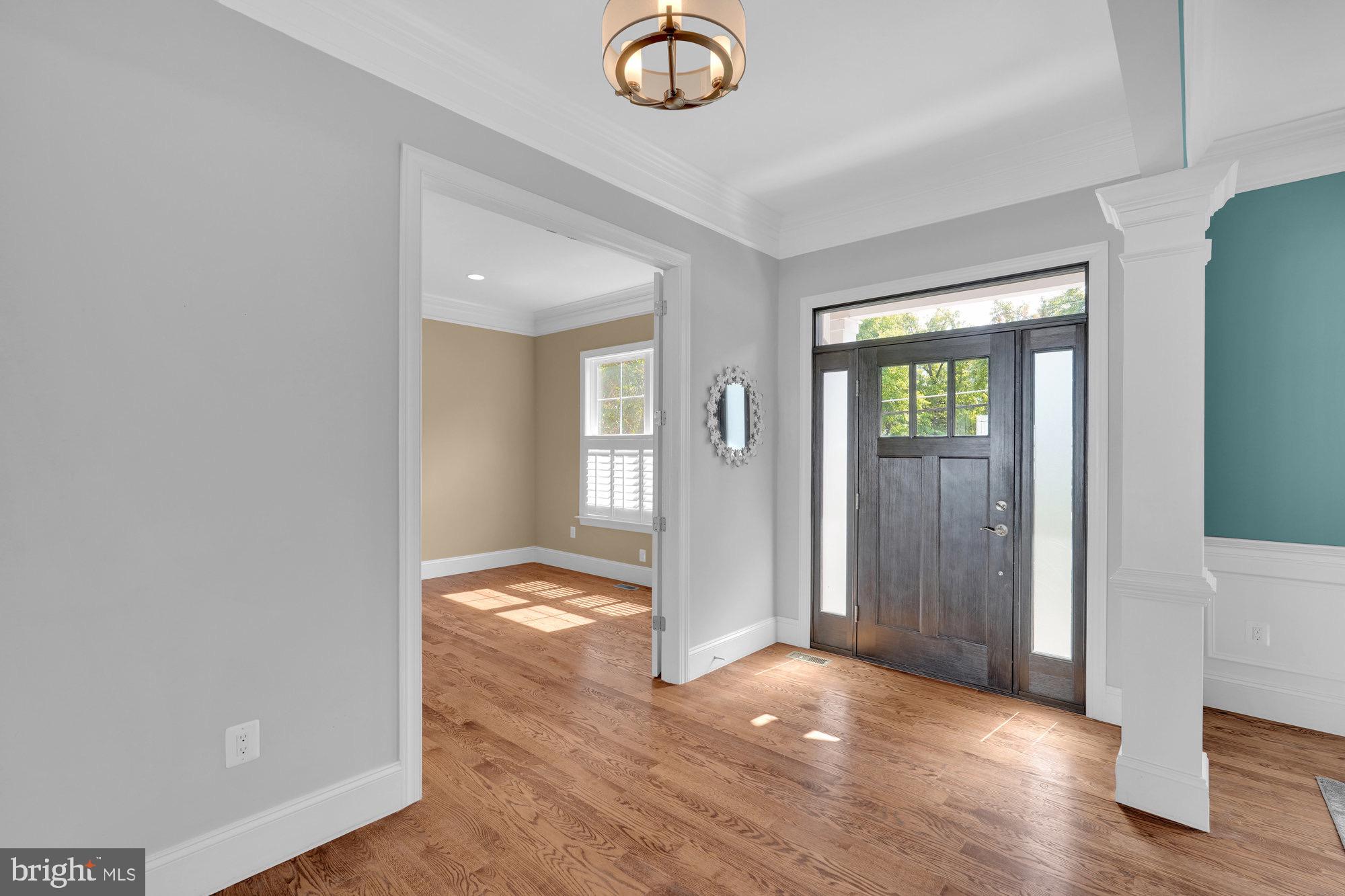 TOWN AND COUNTRY ESTATES - Residential