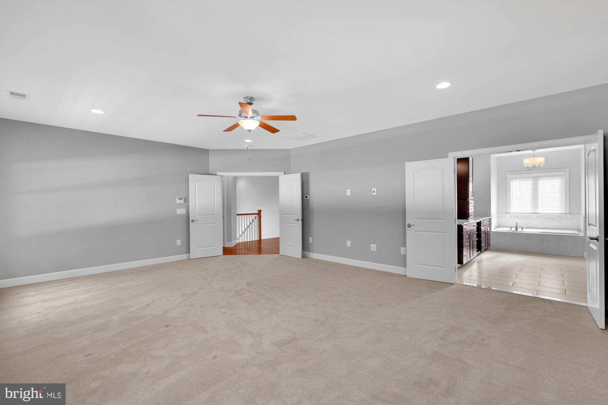 TOWN AND COUNTRY ESTATES - Residential