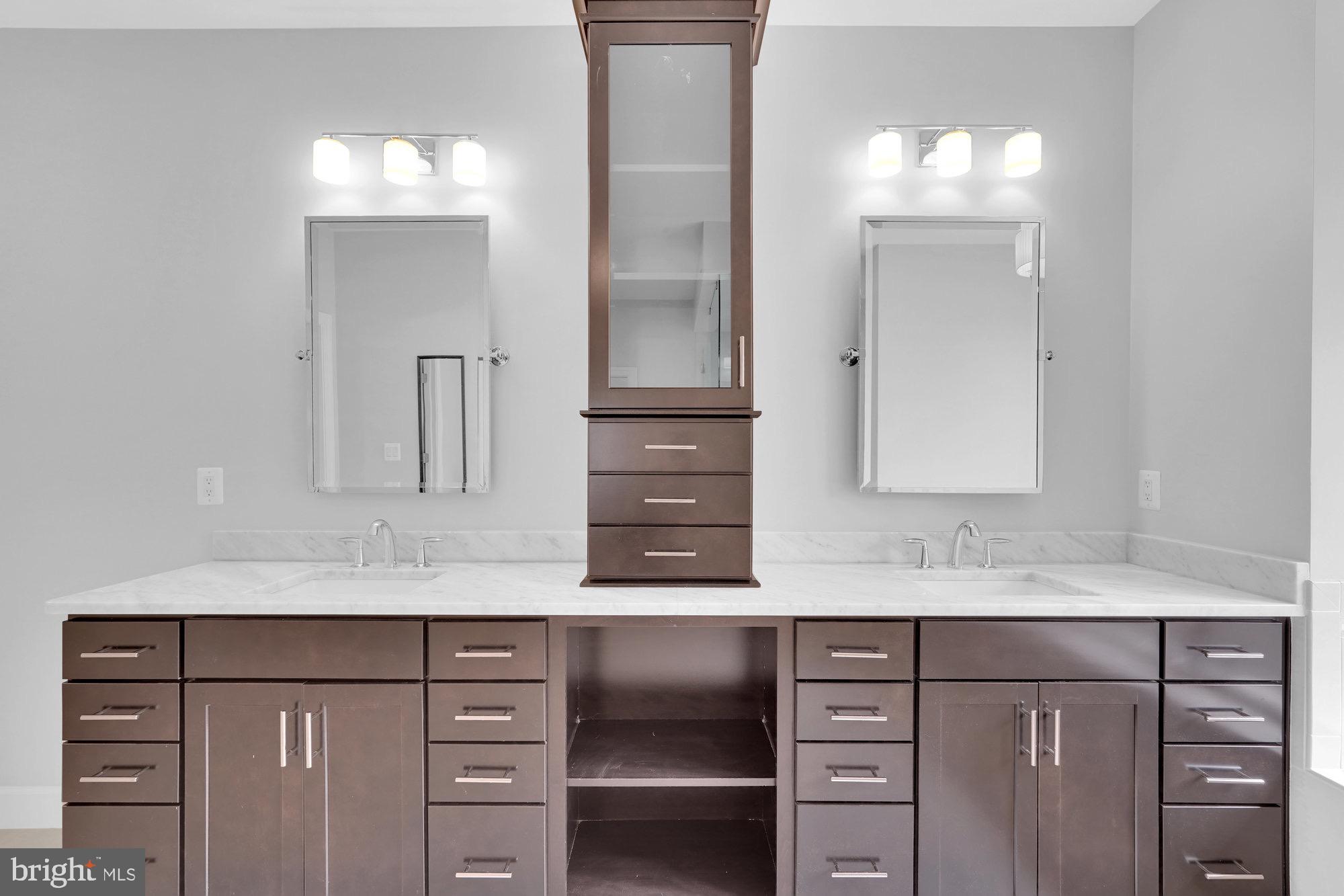 TOWN AND COUNTRY ESTATES - Residential