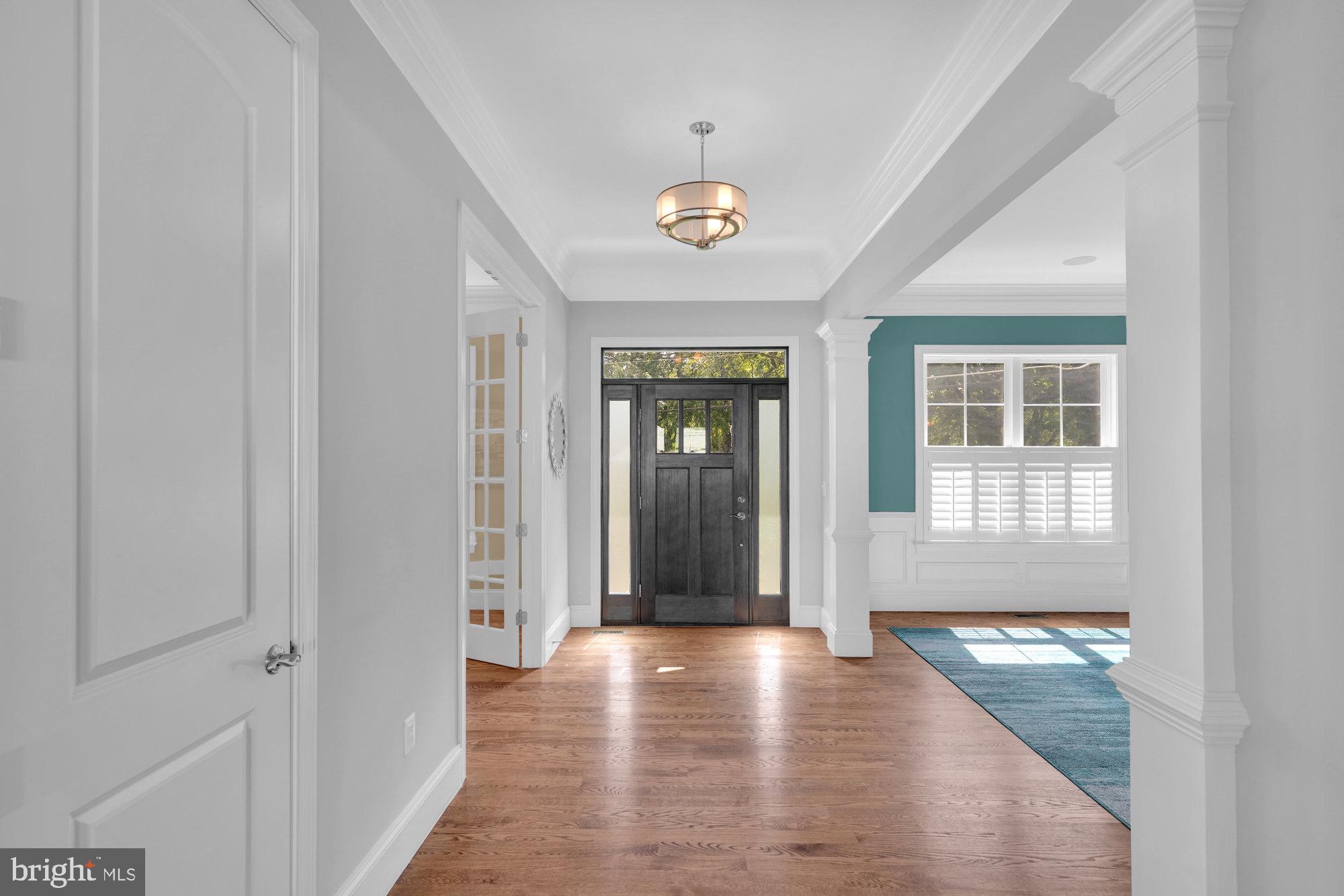 TOWN AND COUNTRY ESTATES - Residential