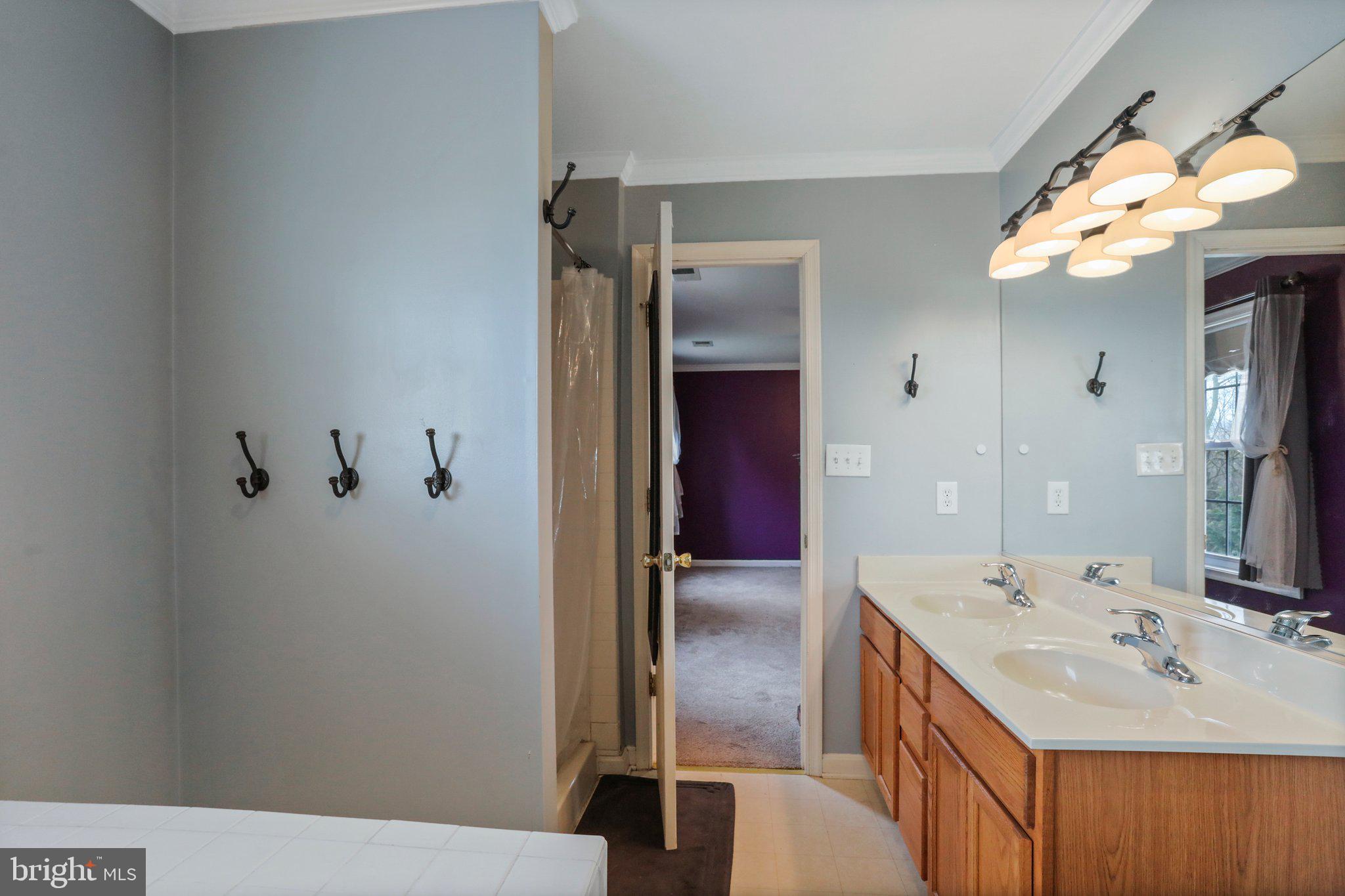 MILLS FARM - Residential