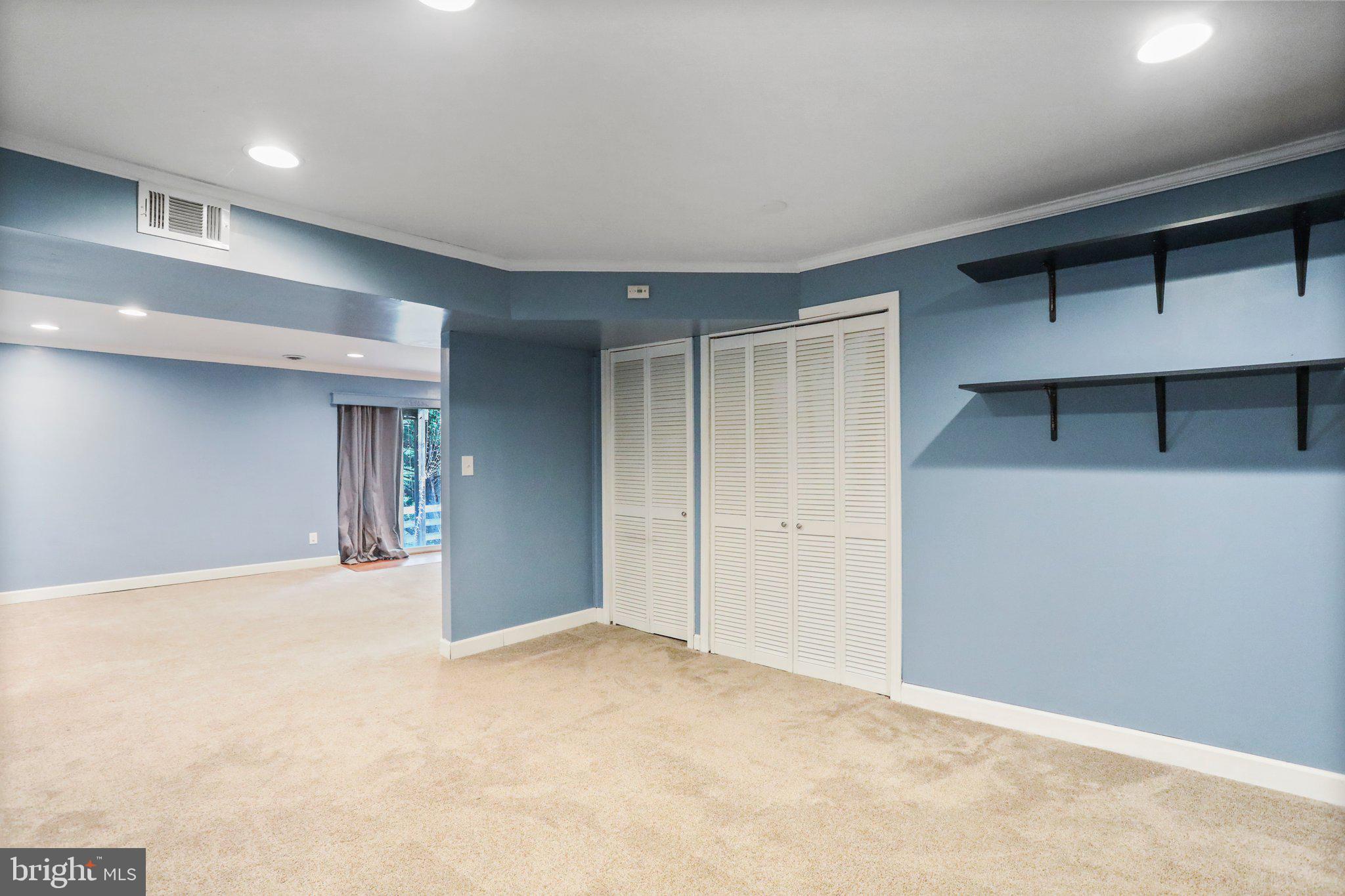 MILLS FARM - Residential