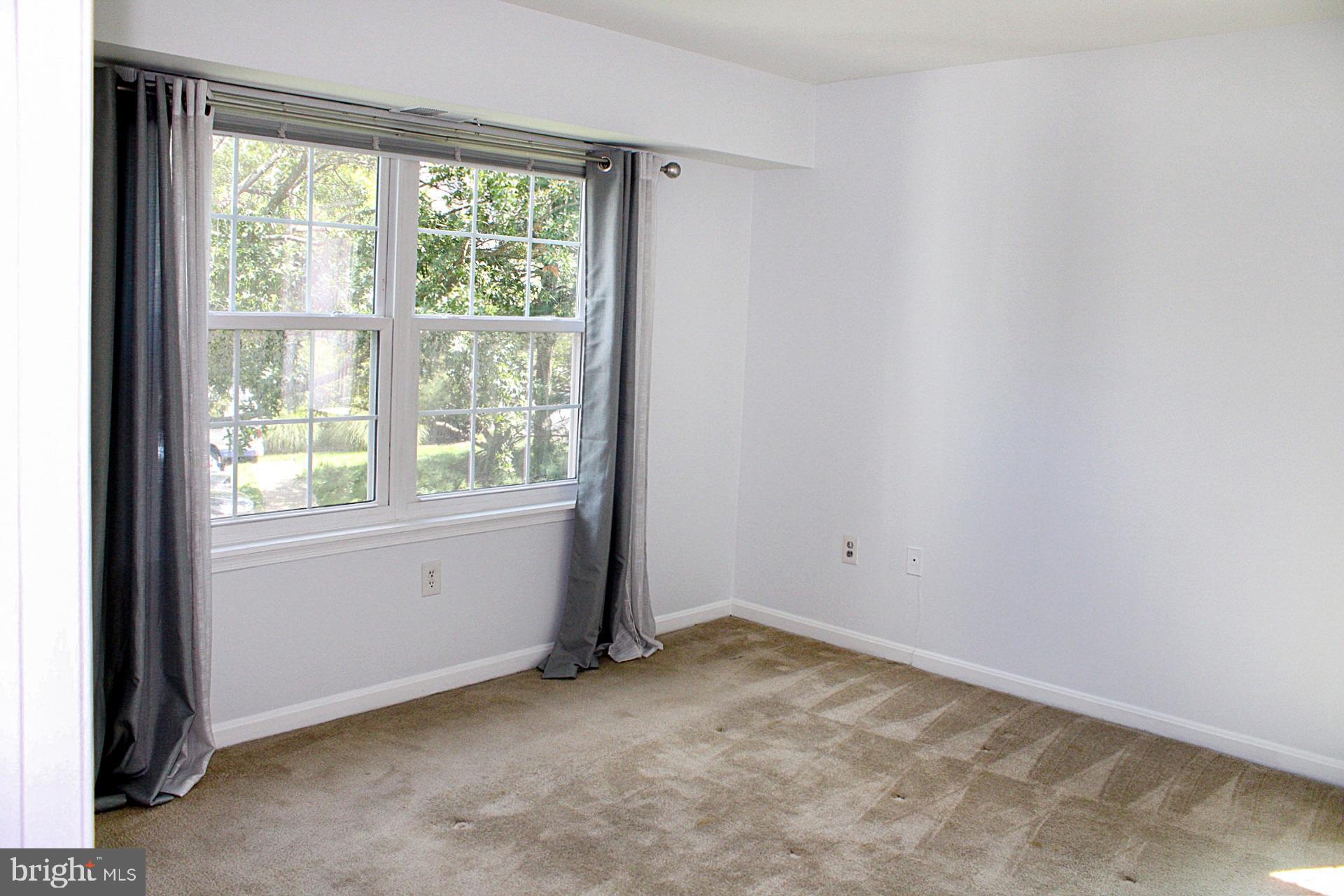 SURREY AT MANCHESTER LAKES - Residential