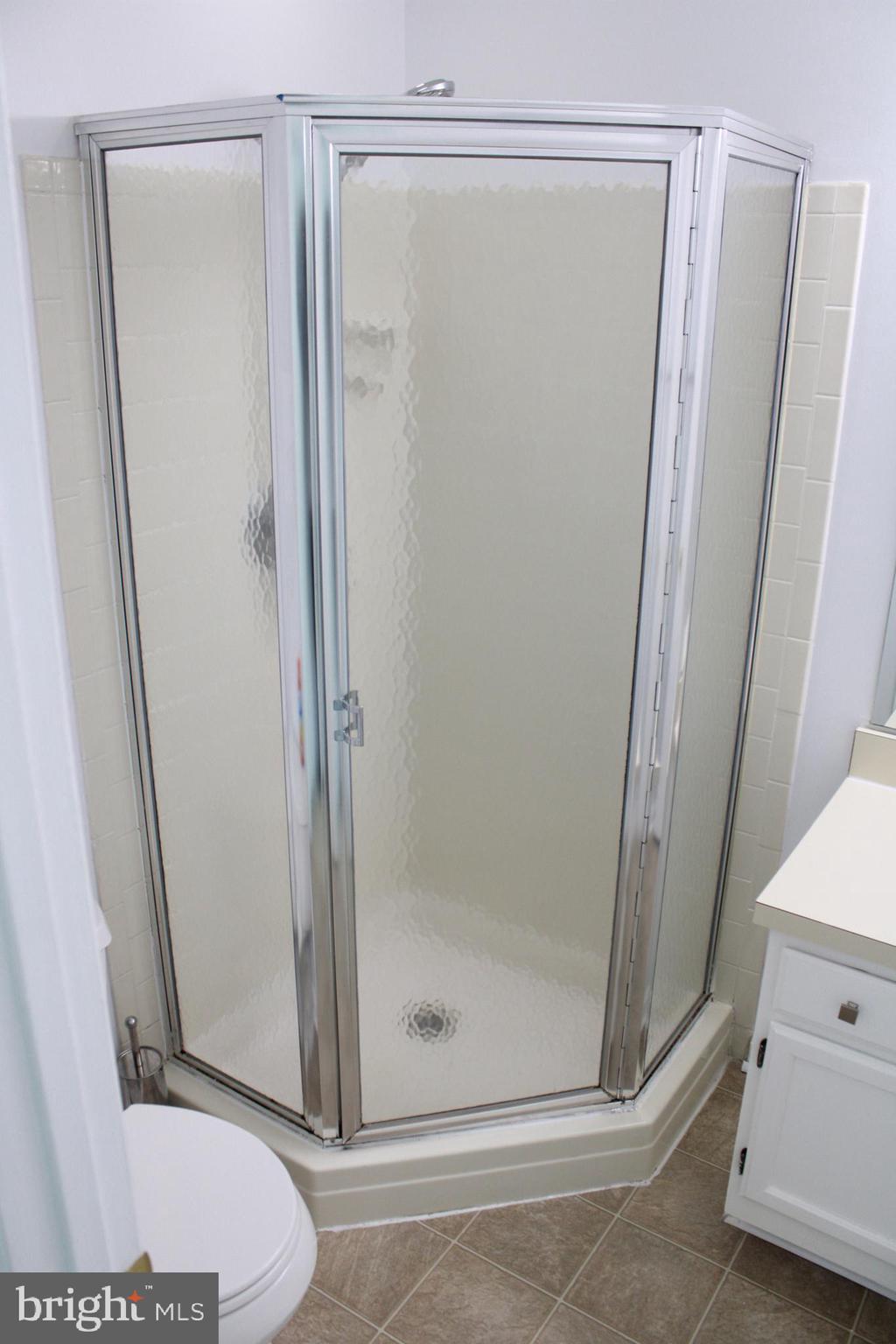 SURREY AT MANCHESTER LAKES - Residential