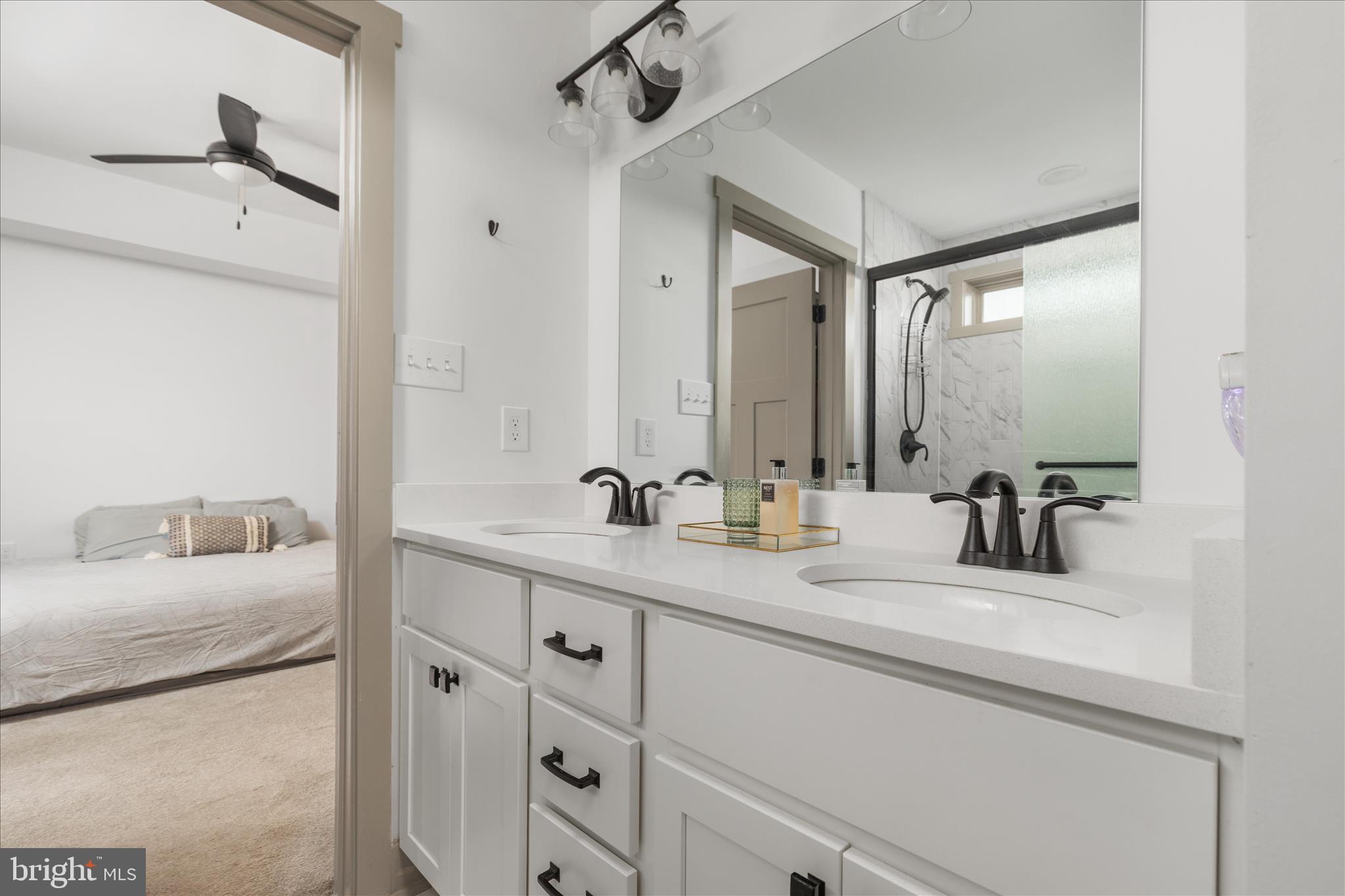 THE WOODS - Residential