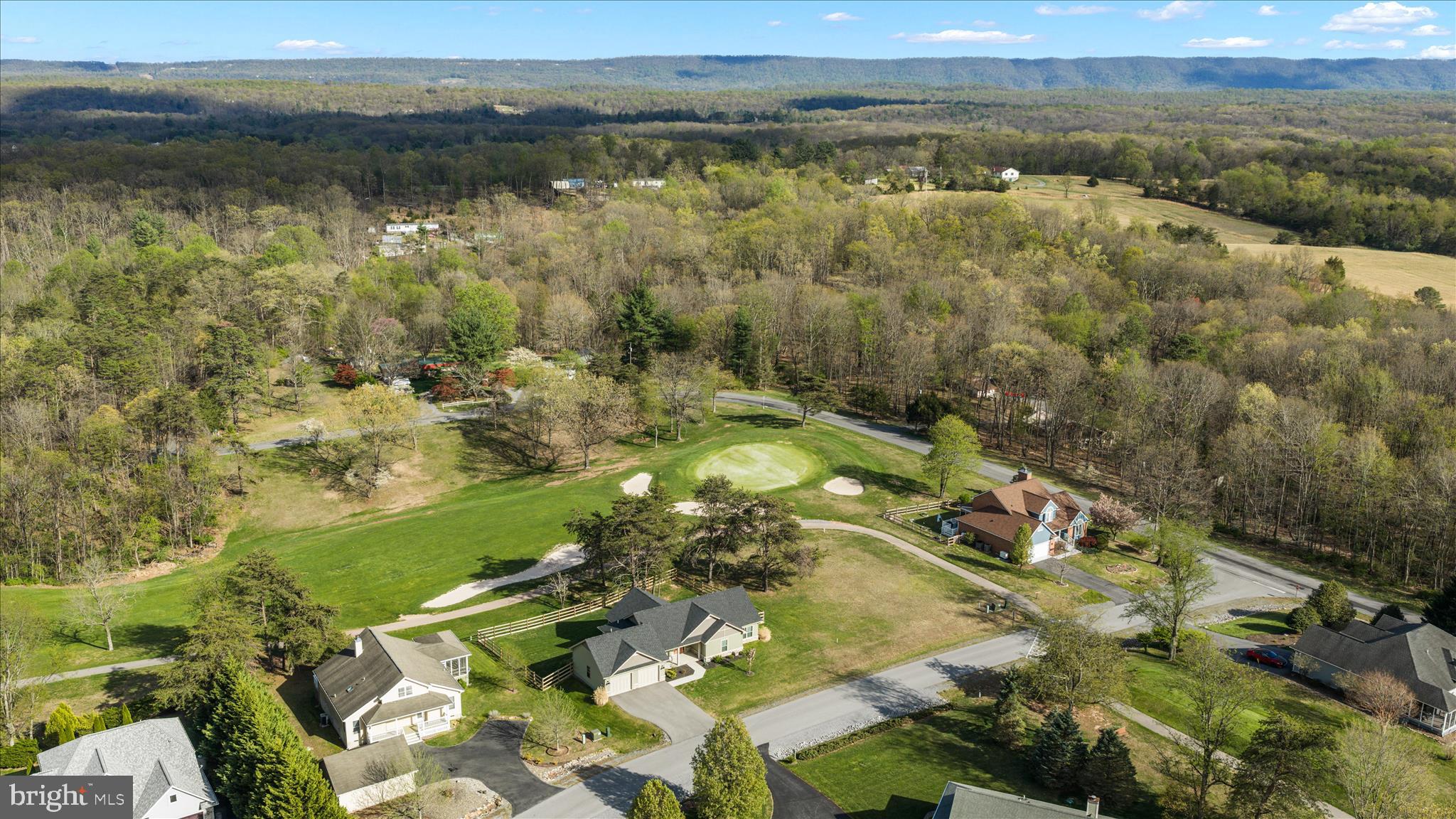 THE WOODS - Residential