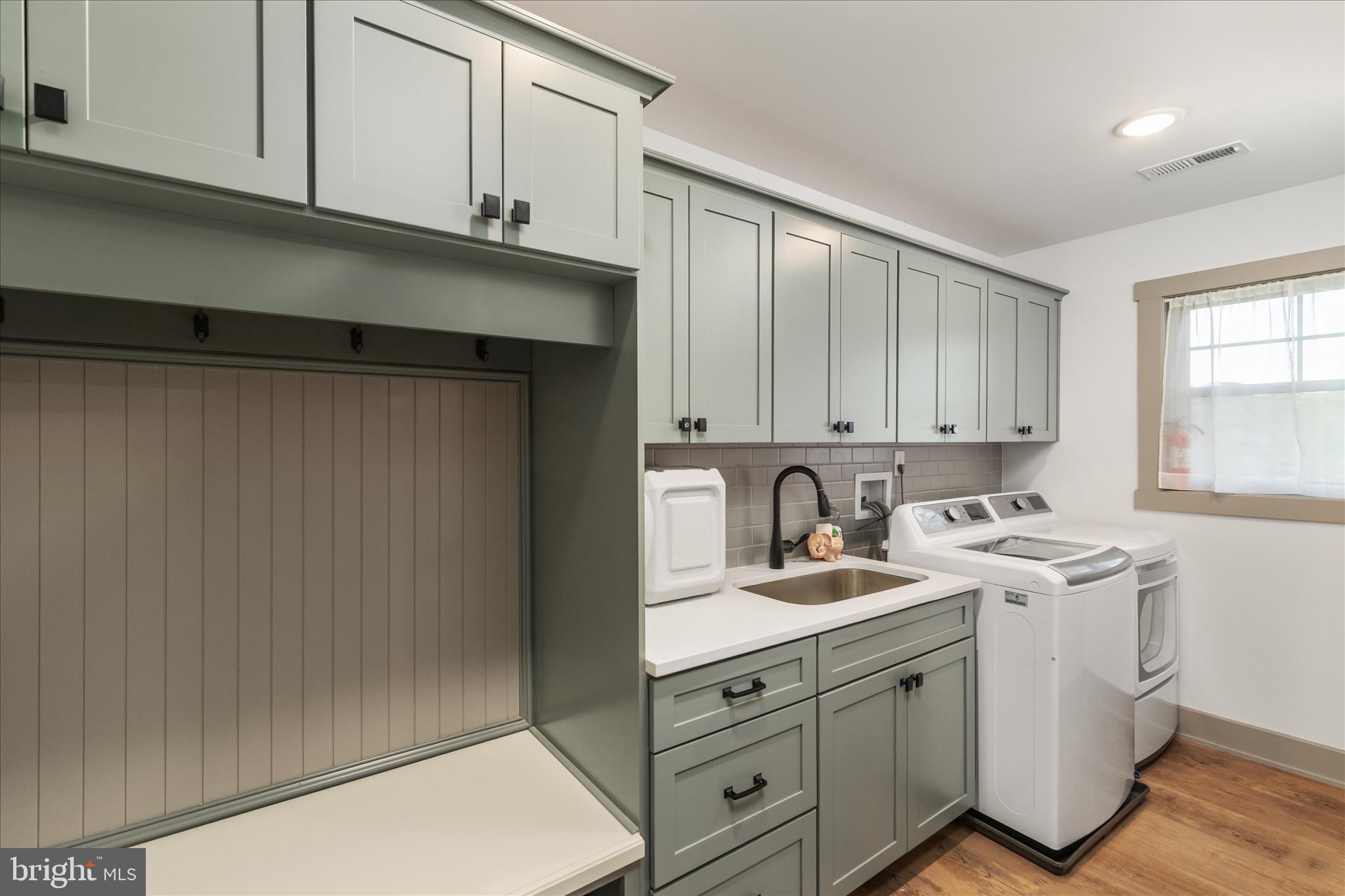 THE WOODS - Residential