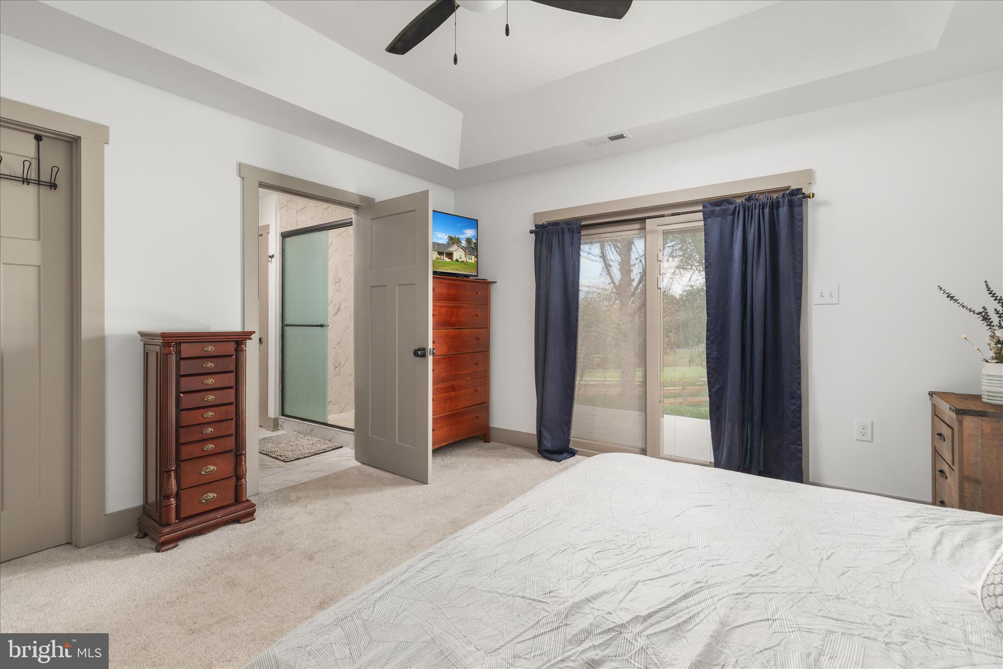 THE WOODS - Residential