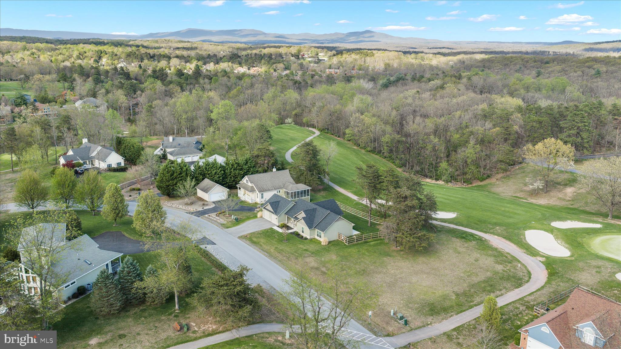 THE WOODS - Residential