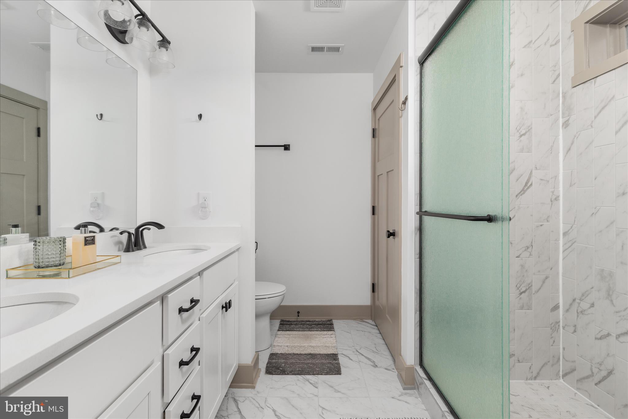 THE WOODS - Residential