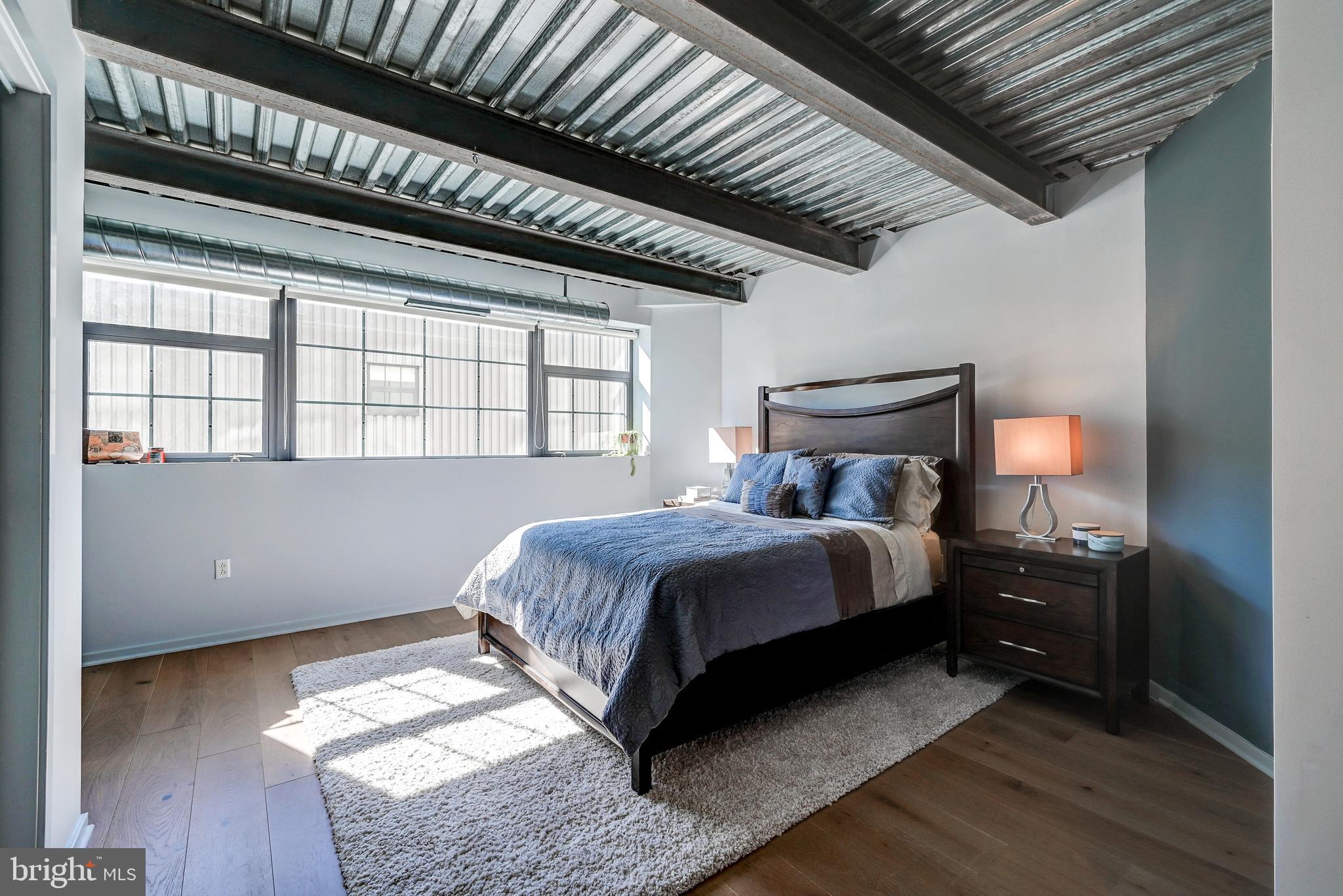 LOCUST POINT - Residential