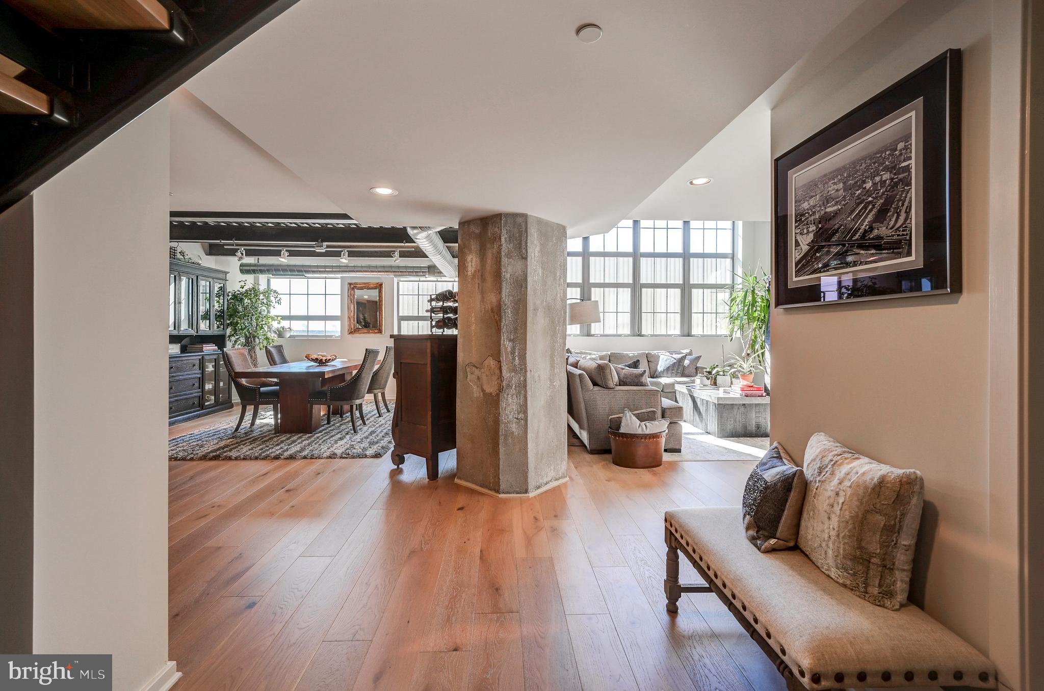 LOCUST POINT - Residential