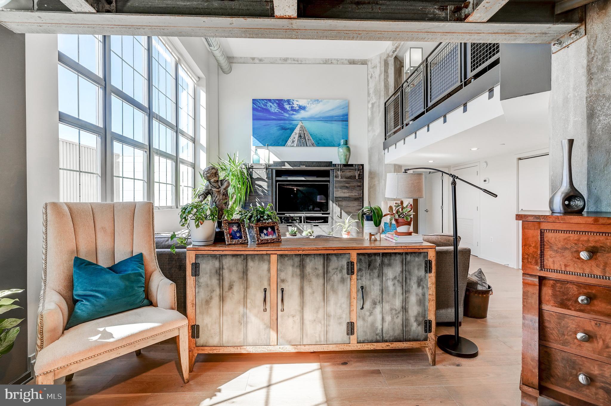 LOCUST POINT - Residential