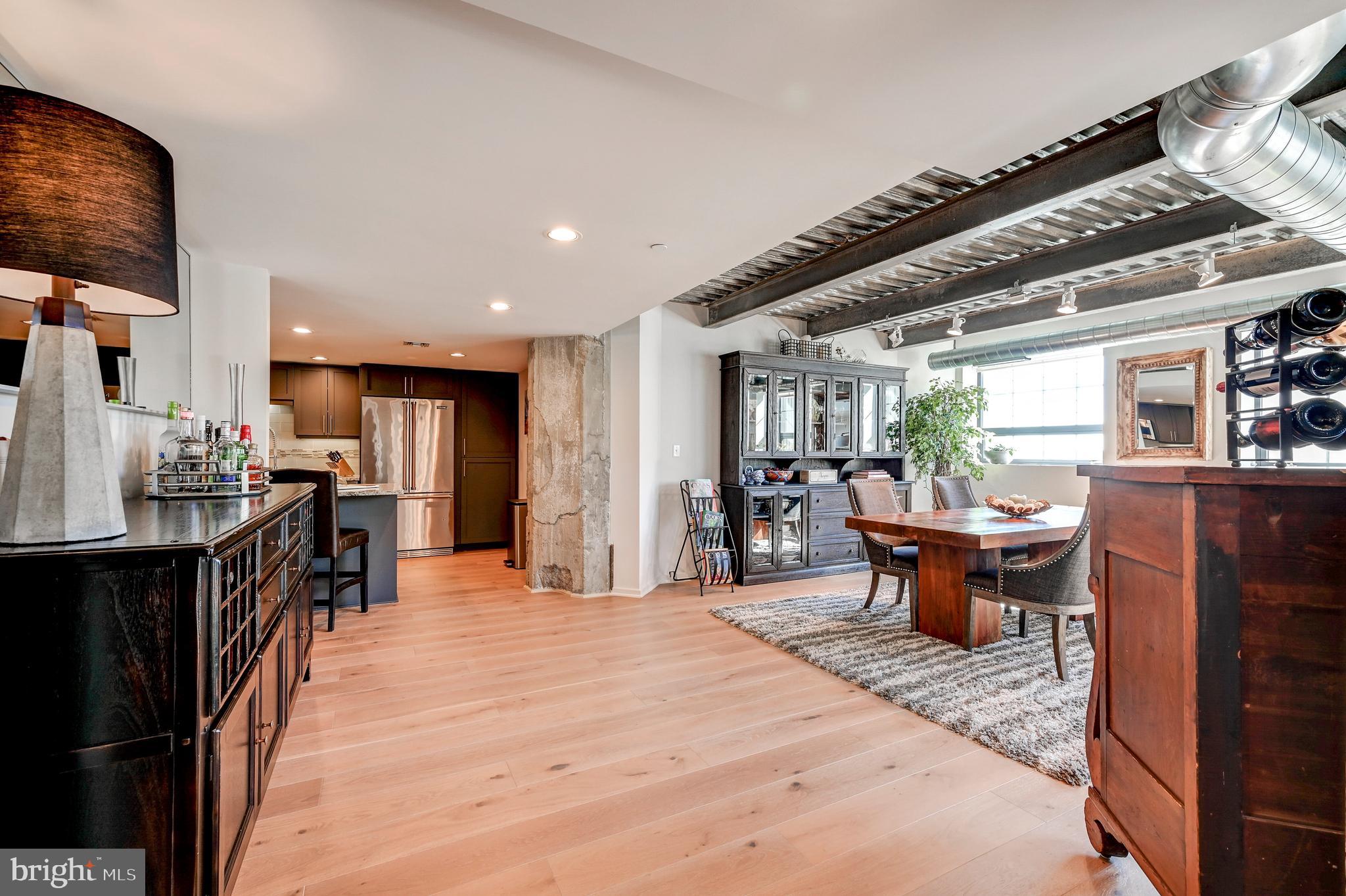 LOCUST POINT - Residential