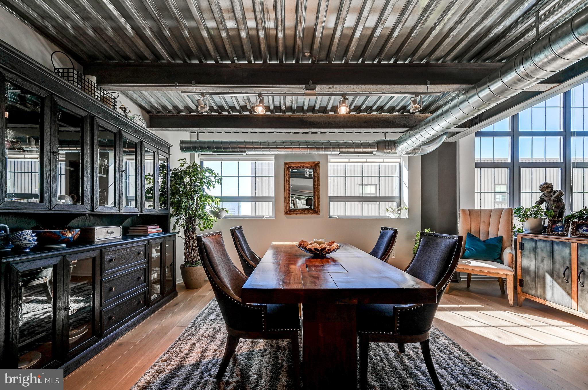 LOCUST POINT - Residential