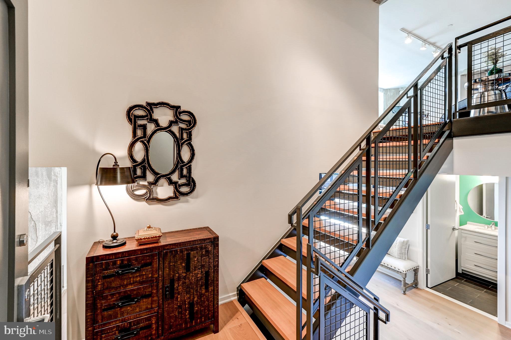 LOCUST POINT - Residential