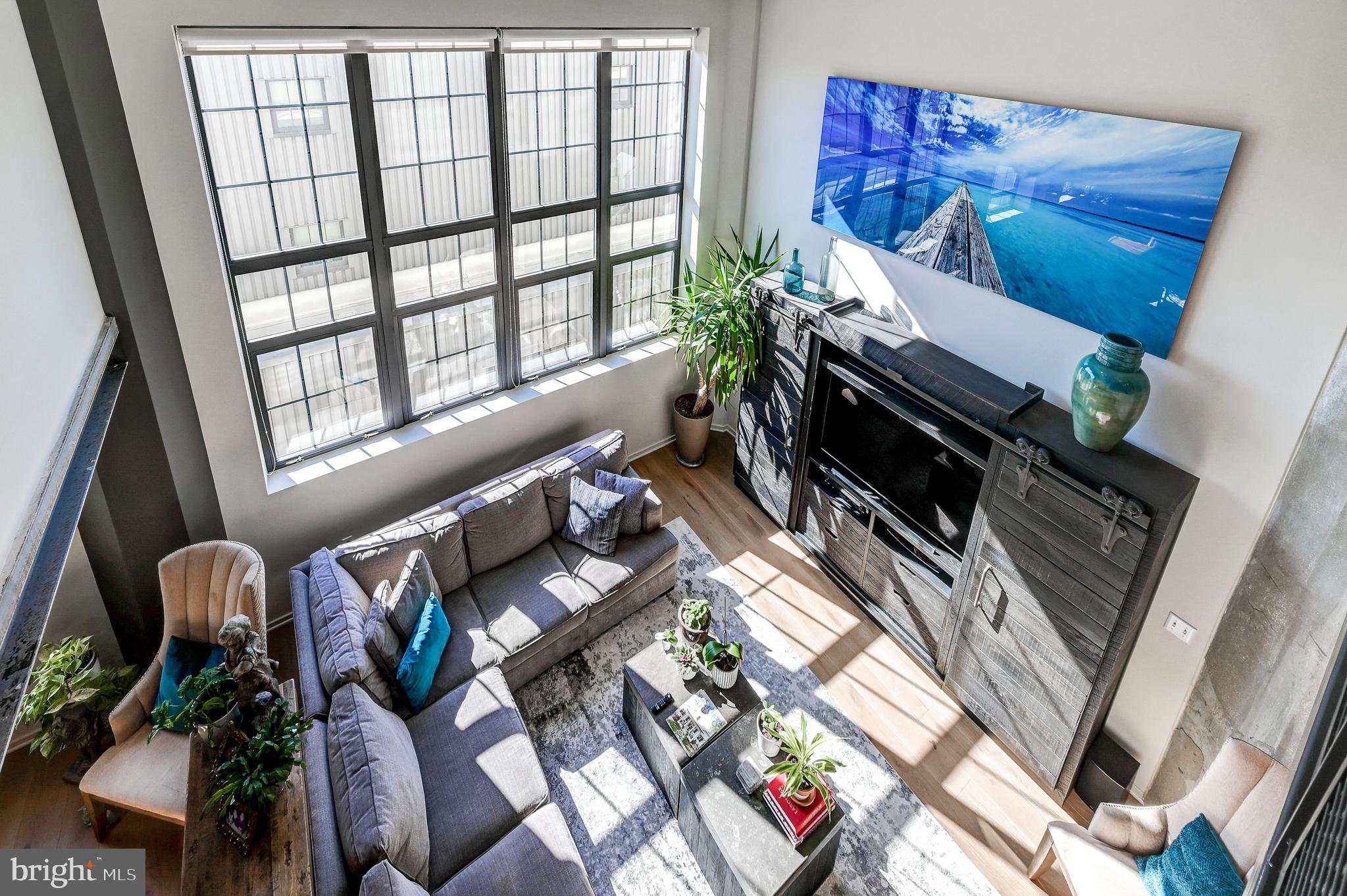 LOCUST POINT - Residential