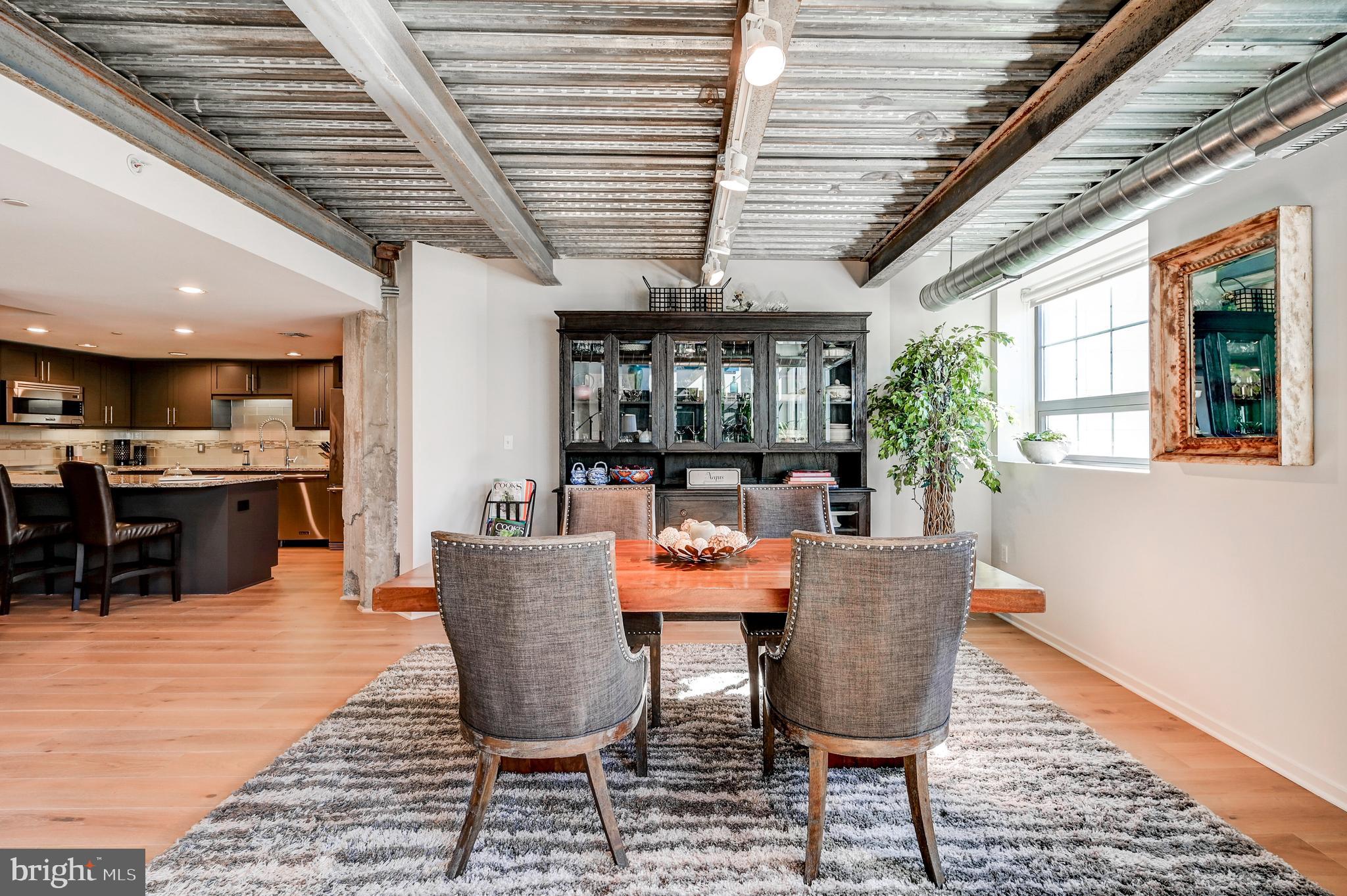 LOCUST POINT - Residential