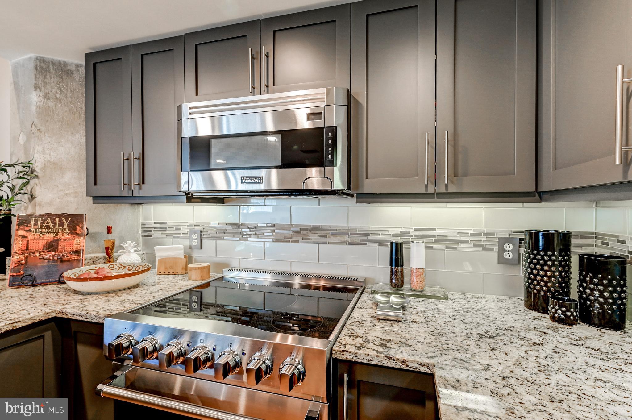 LOCUST POINT - Residential