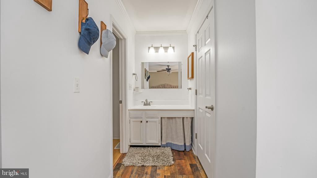 CLASSIC SHORES - Residential