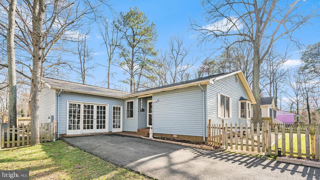 CLASSIC SHORES - Residential