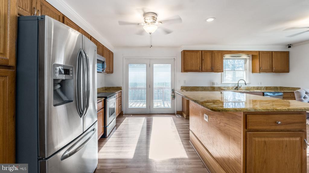 CLASSIC SHORES - Residential