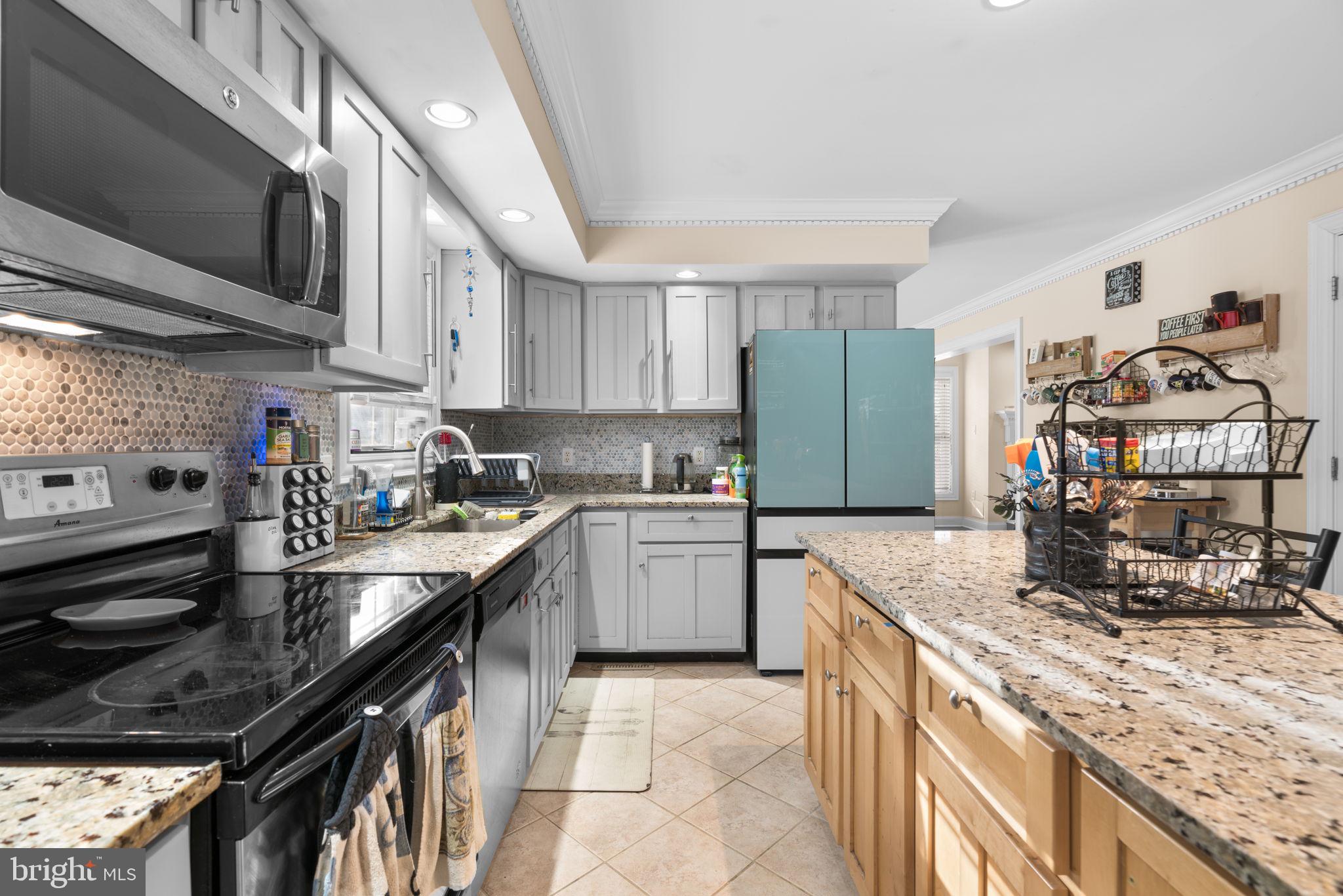 RIVER CLUB ESTATES - Residential